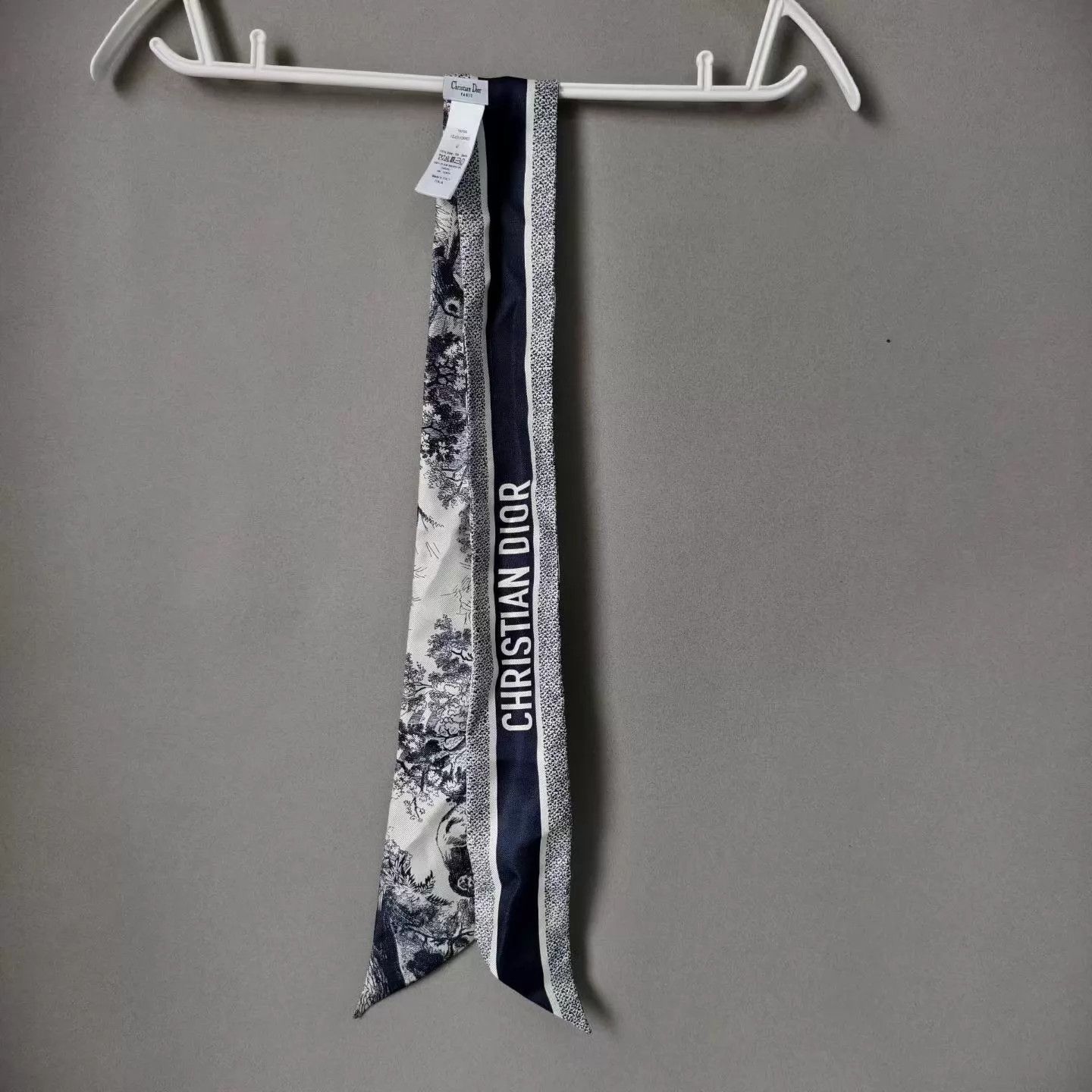 Dior Dior Zoo Print Silk Scarf 99 New Size ONE SIZE - 2 Thumbnail