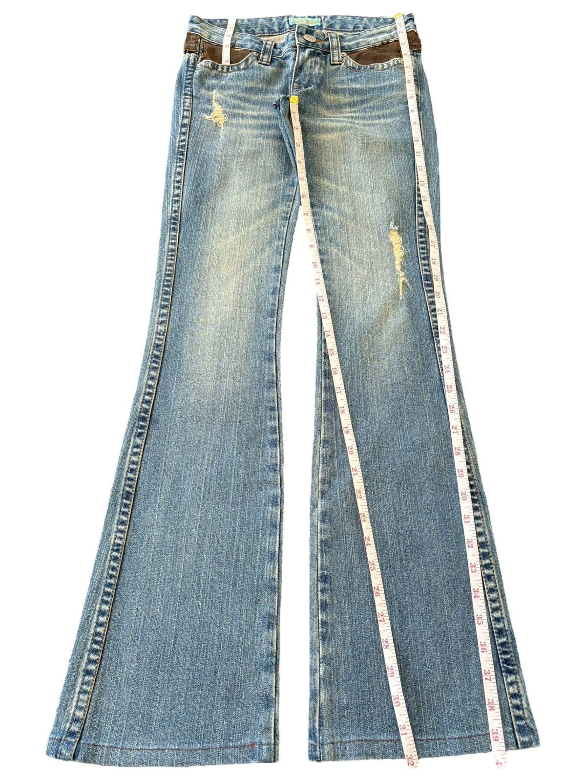 Diesel Vintage Japanese Brand Distress Low Rise Flare Jeans Size 27" / US 4 / IT 40 - 7 Thumbnail