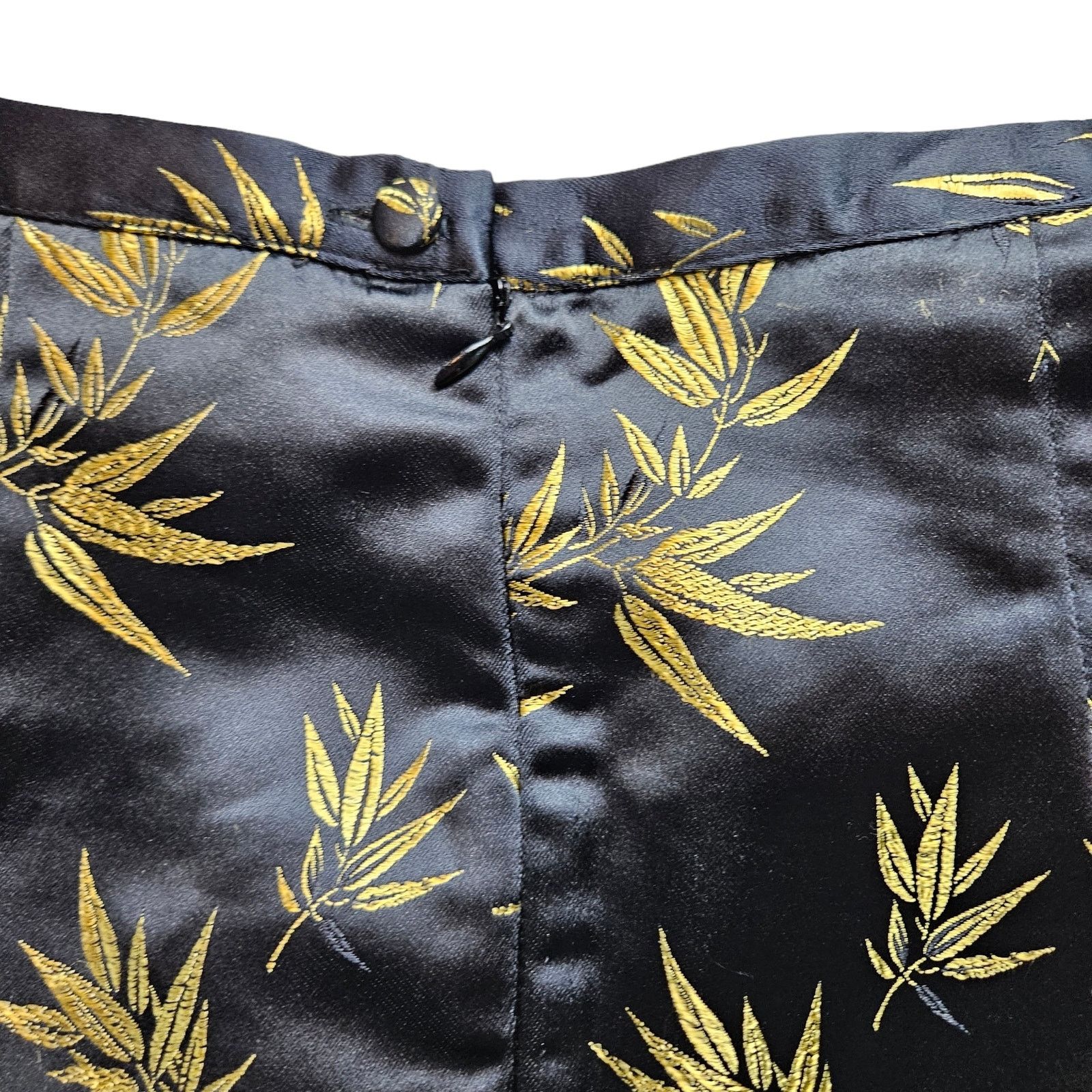 Other EUC VTG Solz Squirrel Brocade Mini Skirt Sz. L* Black & Gold Size 28" / US 6 / IT 42 - 3 Thumbnail