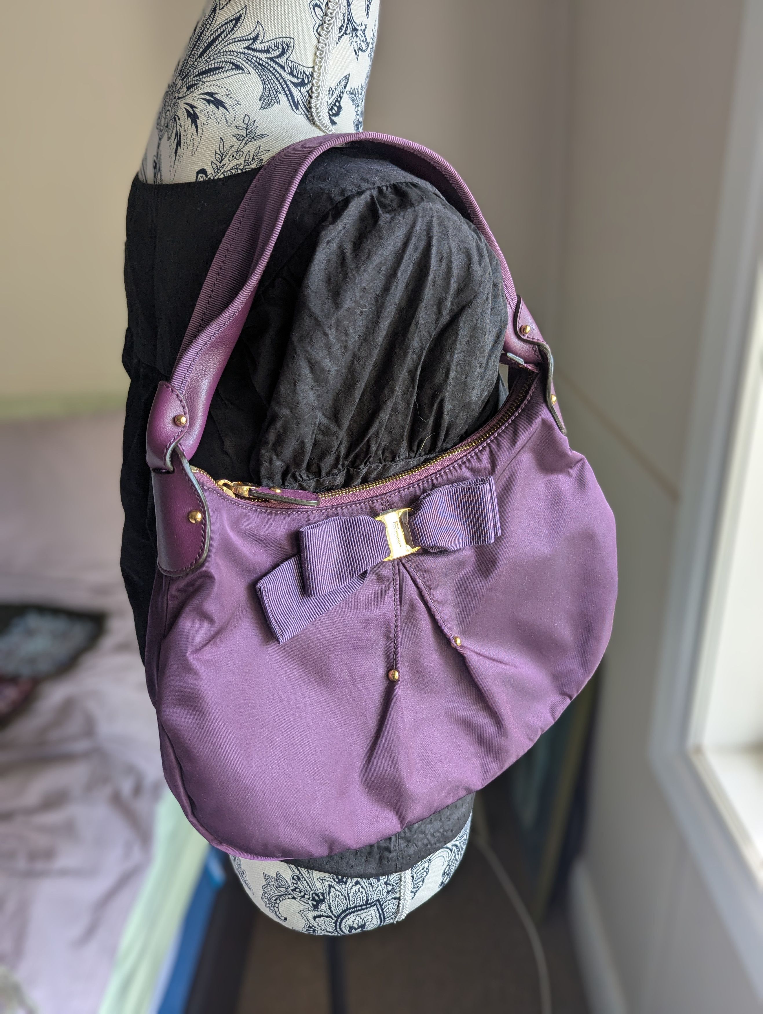 Salvatore Ferragamo 2000s -2010s how detailed shoulder bag Size ONE SIZE - 2 Thumbnail
