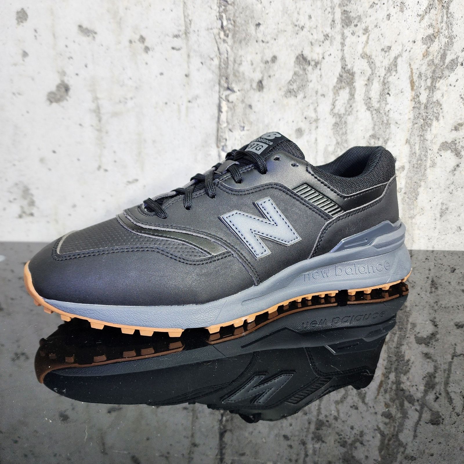 New Balance MSRP $120 New Balance Men's 997 Golf Shoes Size US 10.5 / EU 43-44 - 1 Thumbnail