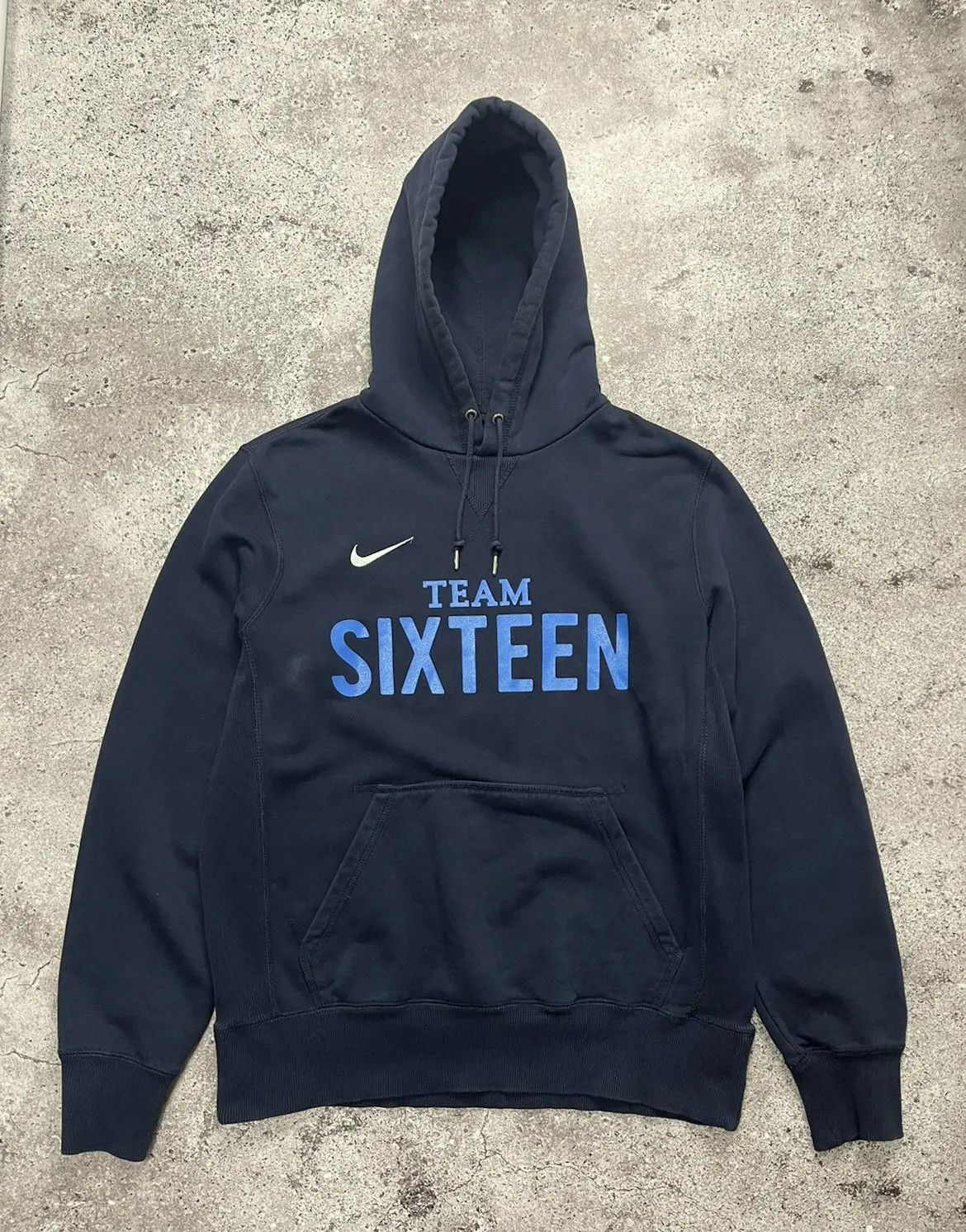 Nike NIKE TEAM SIXTEEN HOODIE Size US M / EU 48-50 / 2 - 1 Thumbnail