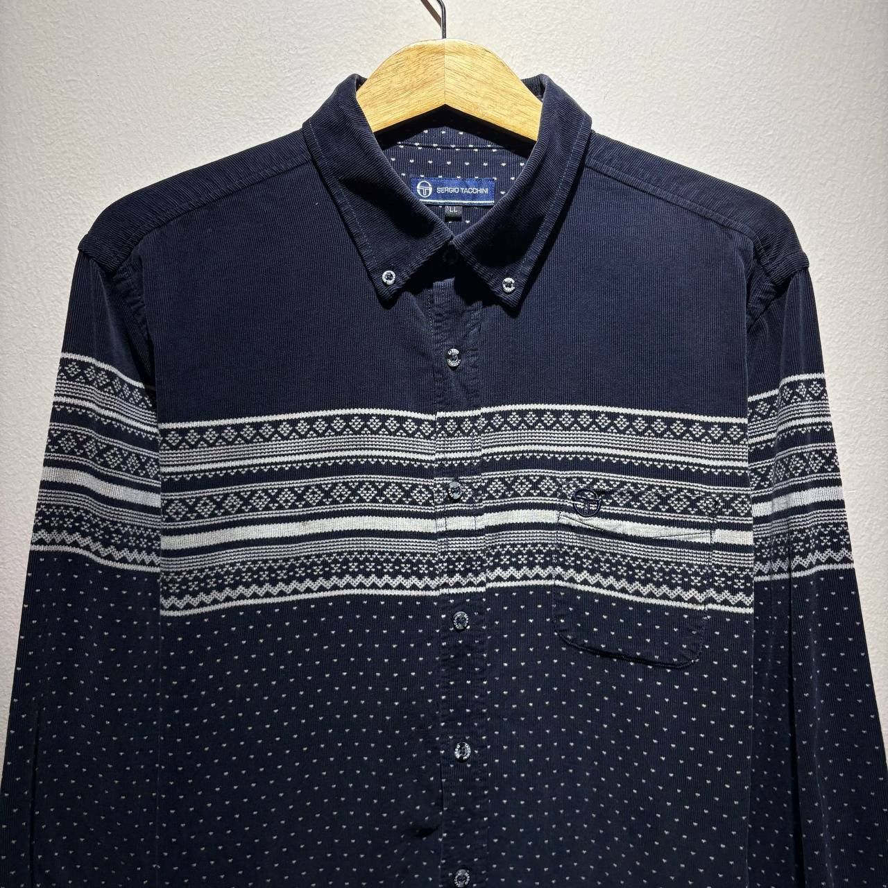 Sergio Tacchini Sergio Tacchini Navy Aztec Pattern Longsleeve Corduroy Shirt Size US XL / EU 56 / 4 - 3 Thumbnail