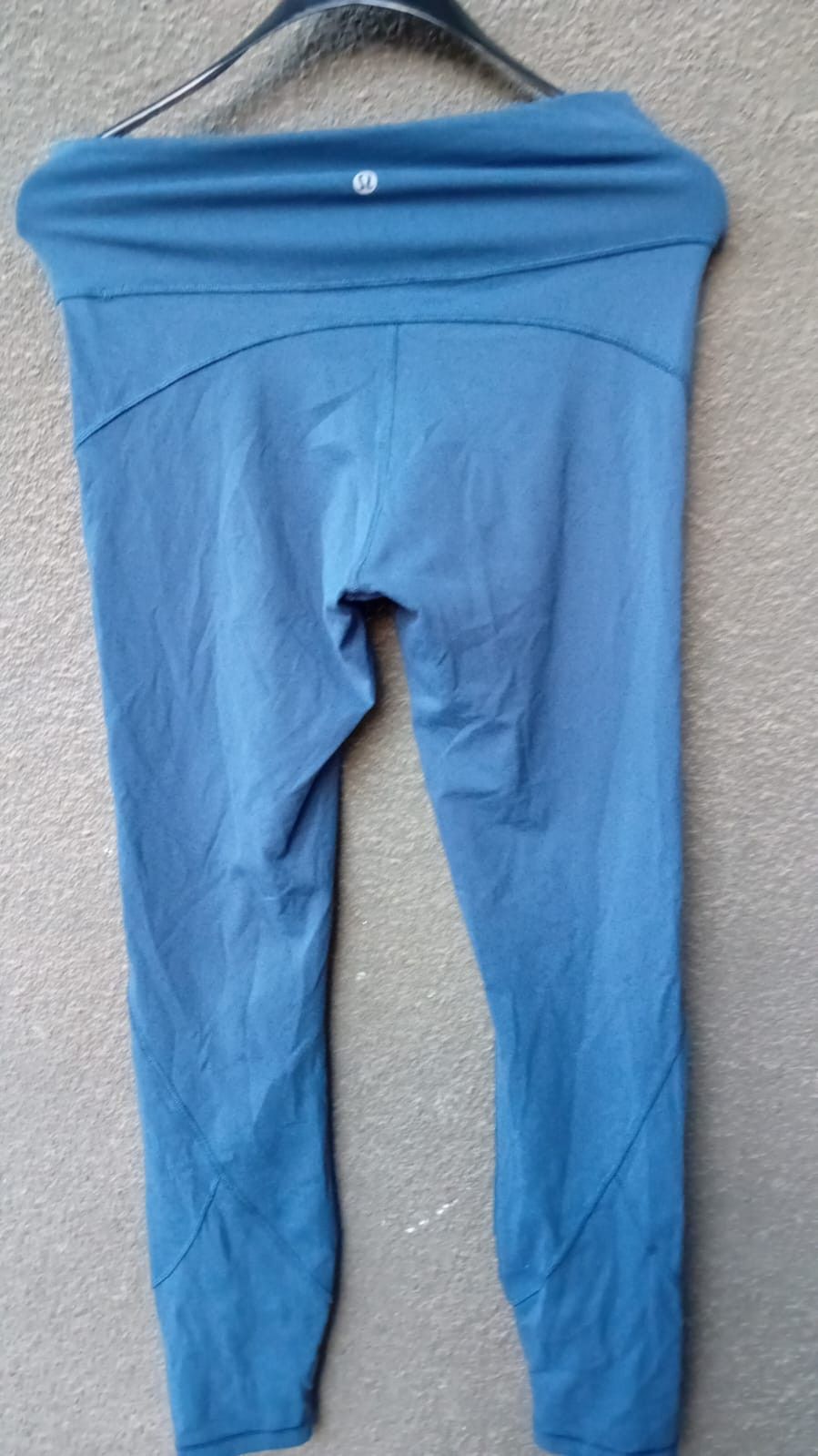 Lululemon Lululemon Align High-Rise Blue Crop Yoga Pants sz 6 Size 28" / US 6 / IT 42 - 1 Thumbnail