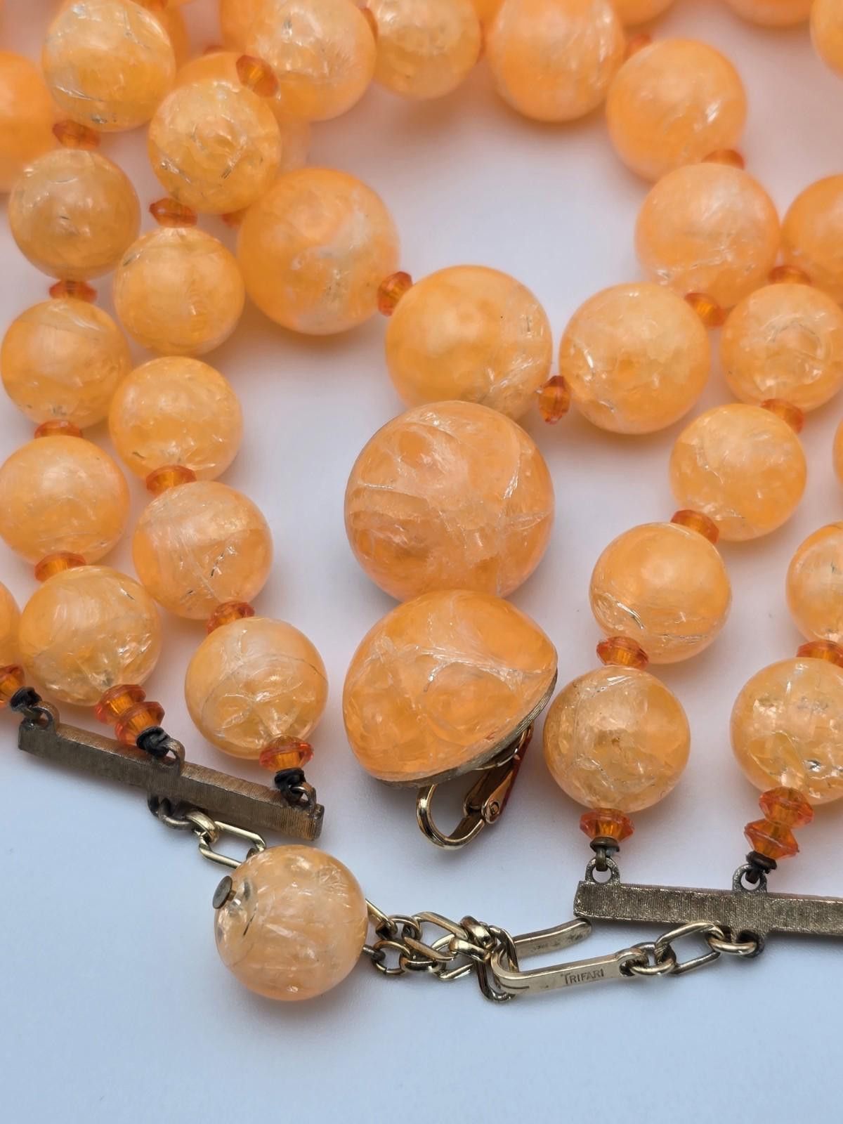 Other Vintage Crown Trifari Lucite Necklace & Earring Sets Size ONE SIZE - 9 Thumbnail