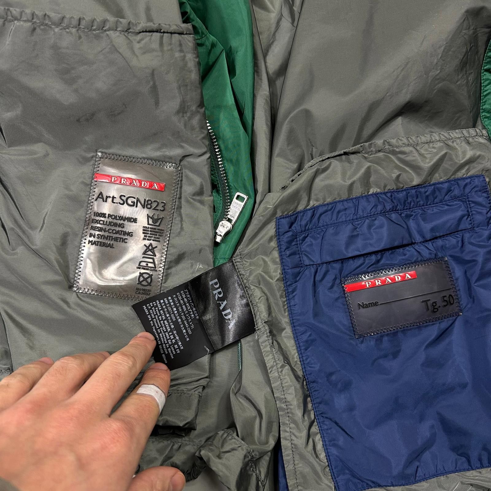 Prada Prada 2017 Logo Tri-colour Nylon Windbreaker Jacket IT50 (L) Size US L / EU 52-54 / 3 - 5 Thumbnail