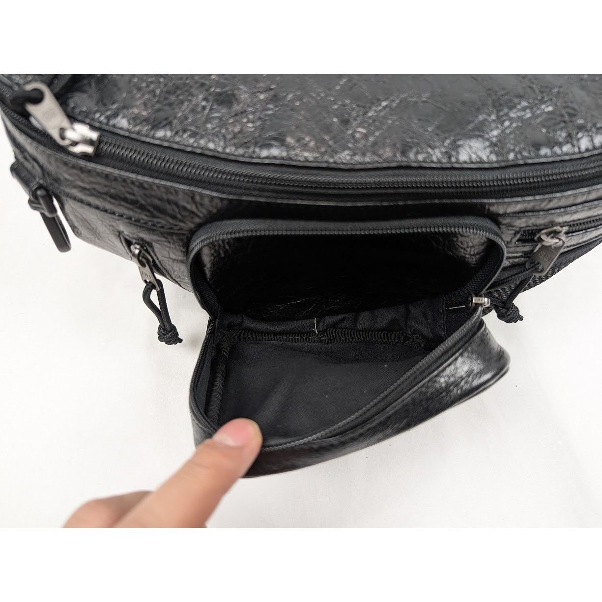 Balenciaga o1rshd1 Q:3 / Size: OS / Explorer Multizip Beltpack in Black Size ONE SIZE - 10 Thumbnail