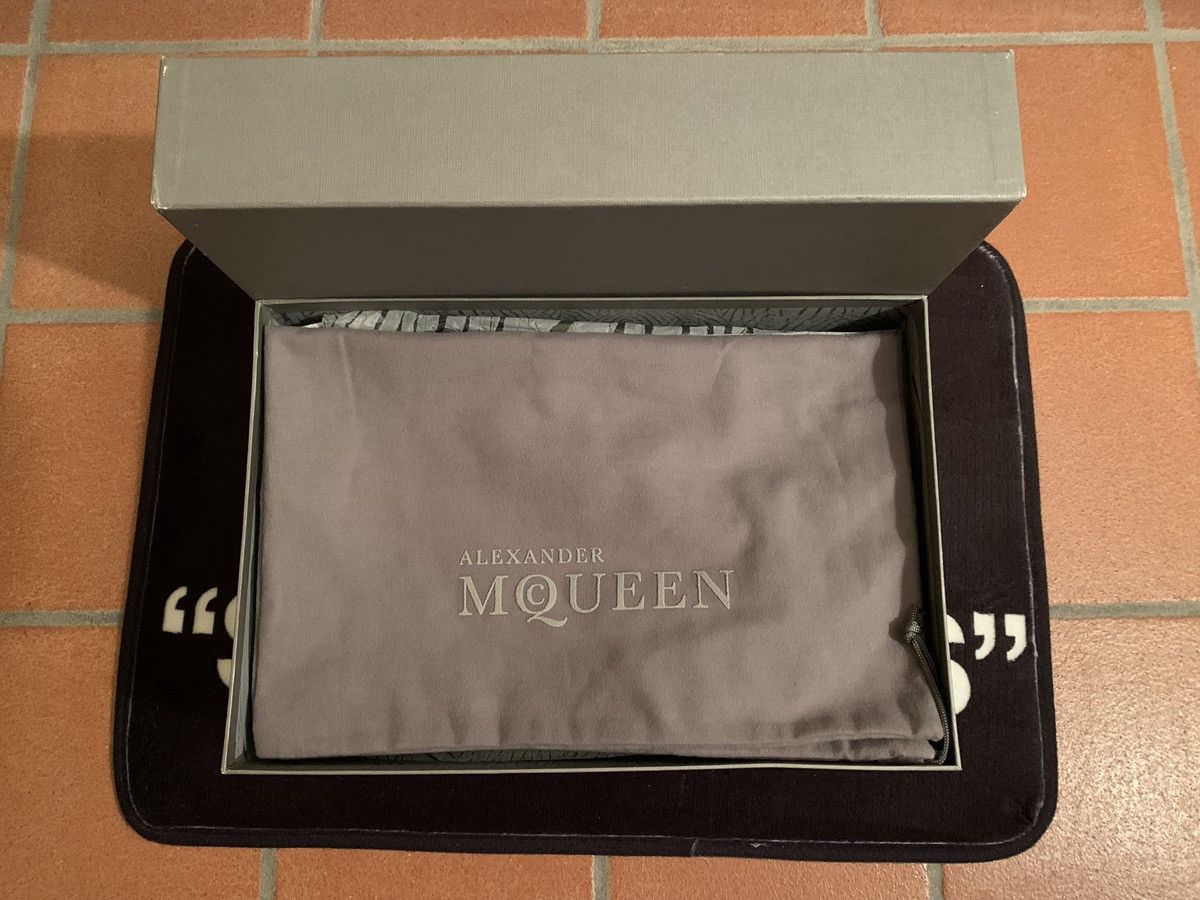 Alexander McQueen Alexander McQueen Oversized Sneakers Size US 9.5 / EU 42-43 - 16 Thumbnail