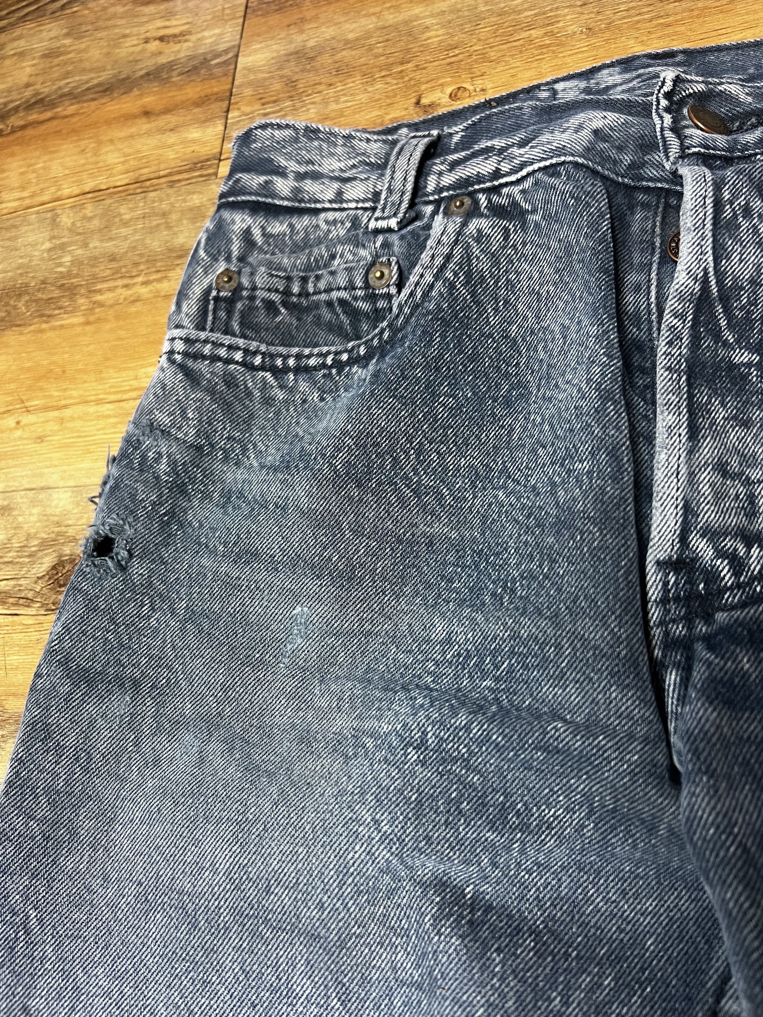 Levi's Vintage Clothing Vintage Levi's Straight Leg Button Fly Denim Jeans Size US 29 - 5 Thumbnail