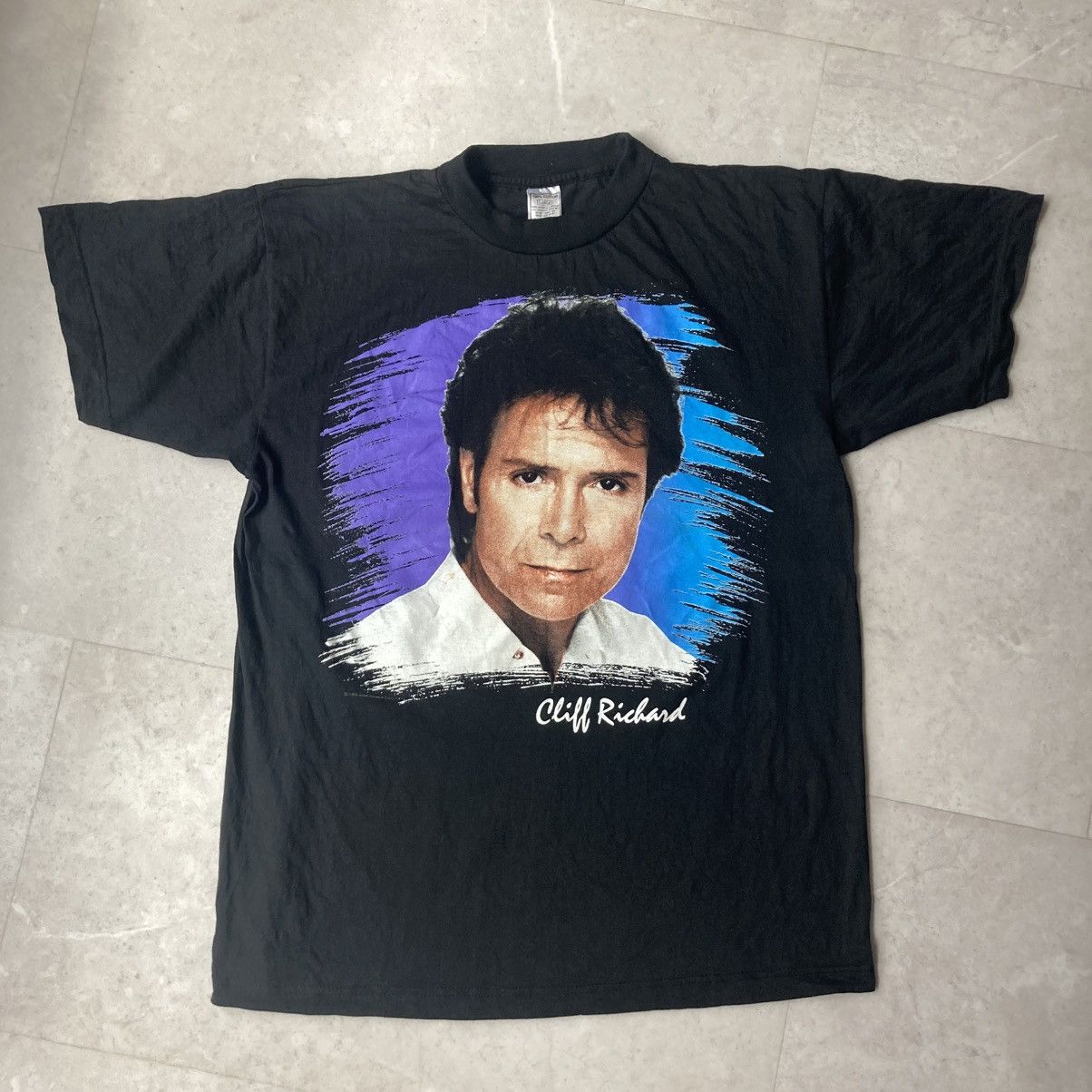 Band Tees vintage 90s cliff richard tour pop classic rock band tee Size US L / EU 52-54 / 3 - 1 Thumbnail