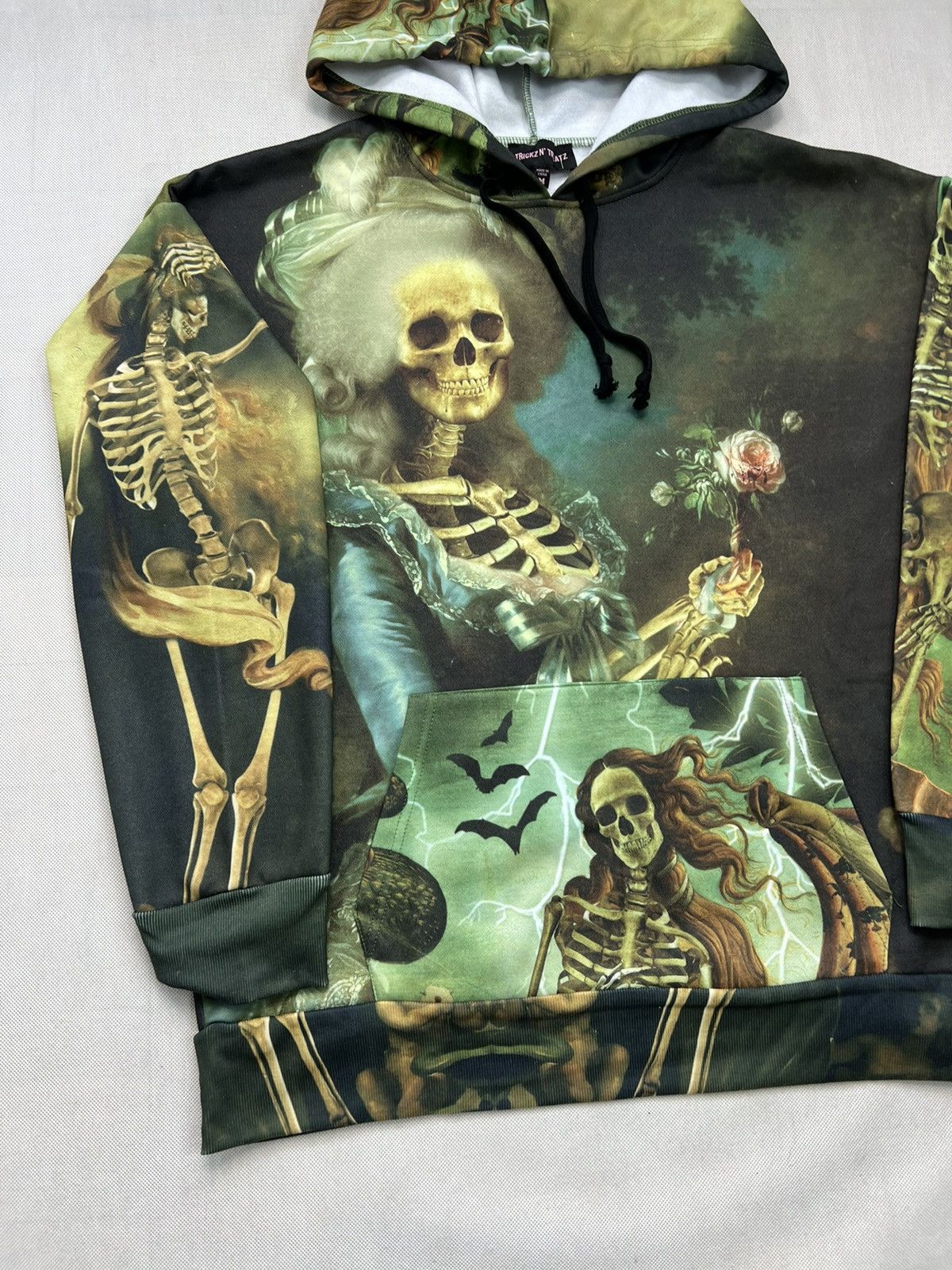 Japanese Brand Hoodie Trickz N Treatz Skeleton Mona Lisa Art 95% Cotton Size US L / EU 52-54 / 3 - 5 Thumbnail