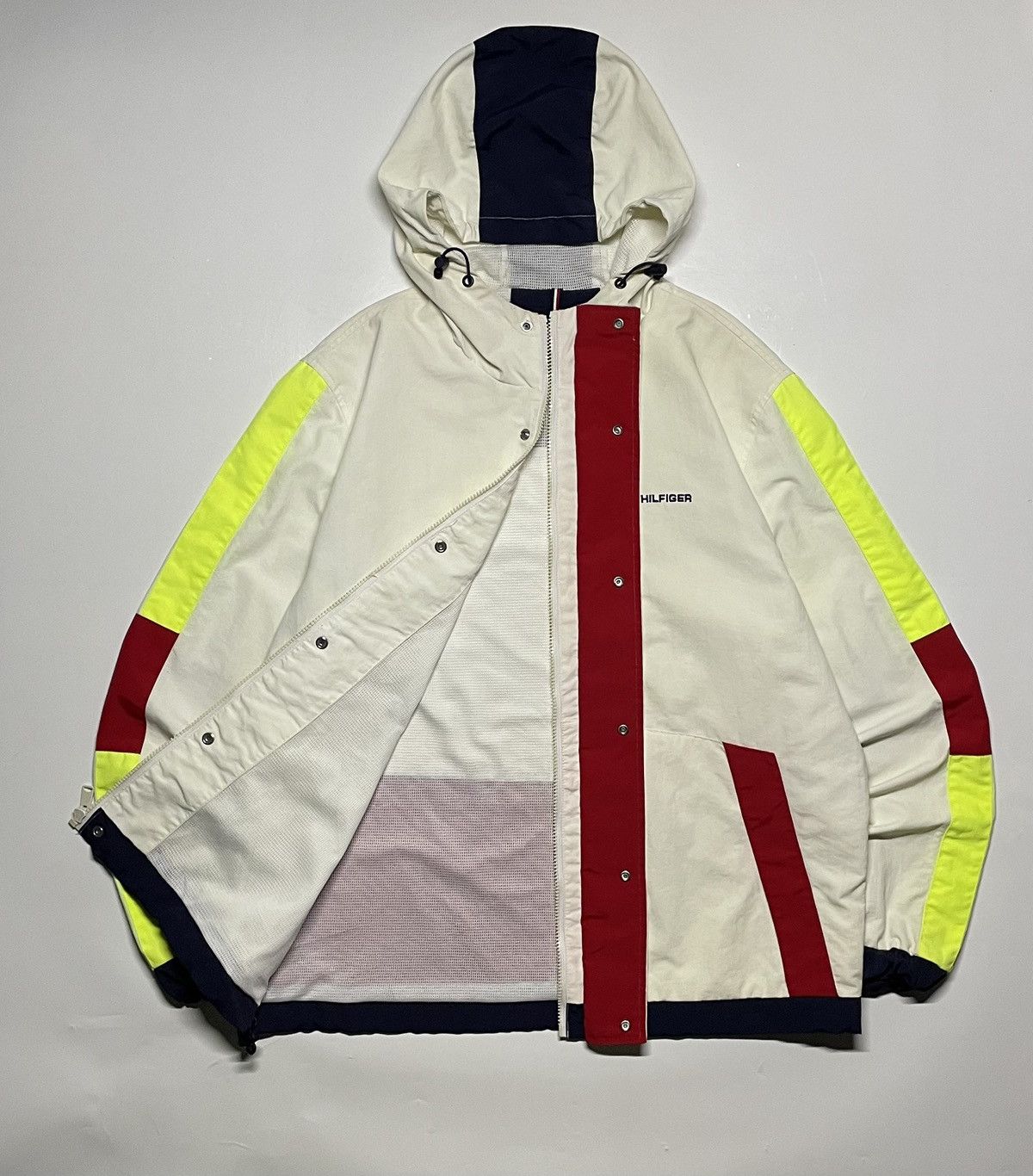 Tommy Hilfiger × Vintage Tommy Hilfiger combine bigflag white sportwear jacket Size US L / EU 52-54 / 3 - 12 Thumbnail