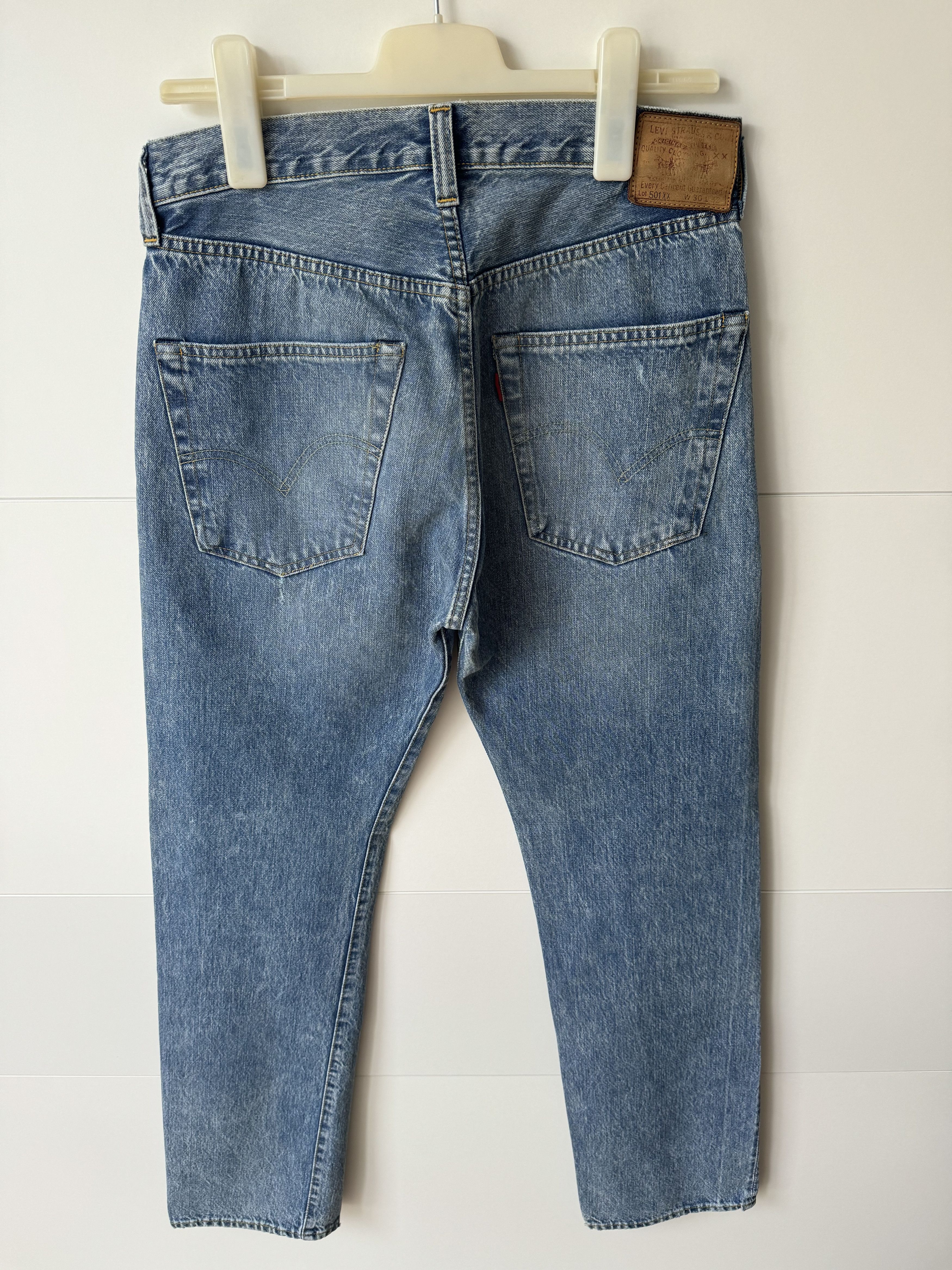 Levi's Vintage Clothing [W30/L32] 1947 501 Jean (Beaches) Size US 30 / EU 46 - 7 Thumbnail
