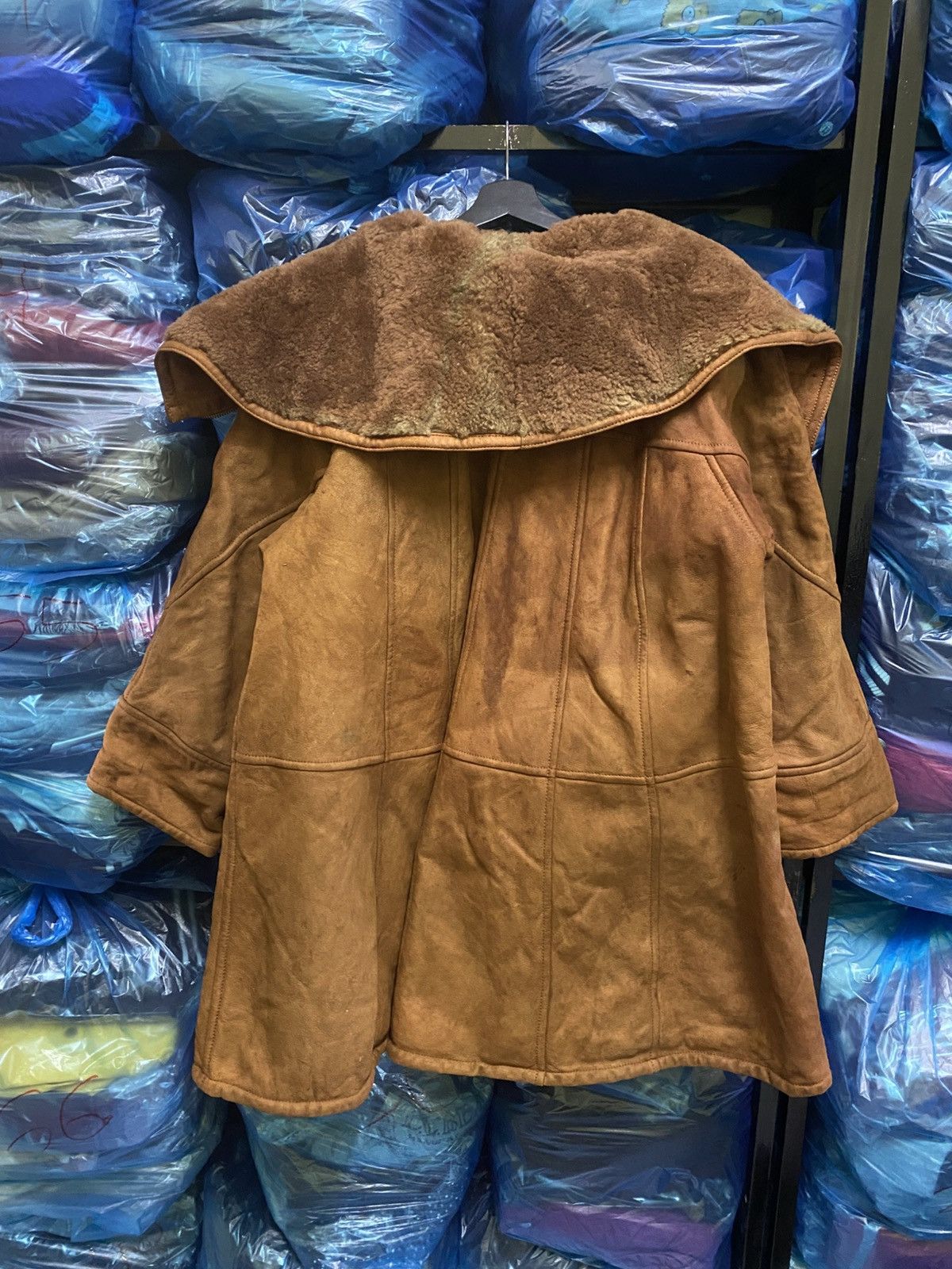 Other Vintage Shearling Leather Coat Made in Italy – Distressed Size US M / EU 48-50 / 2 - 8 Thumbnail