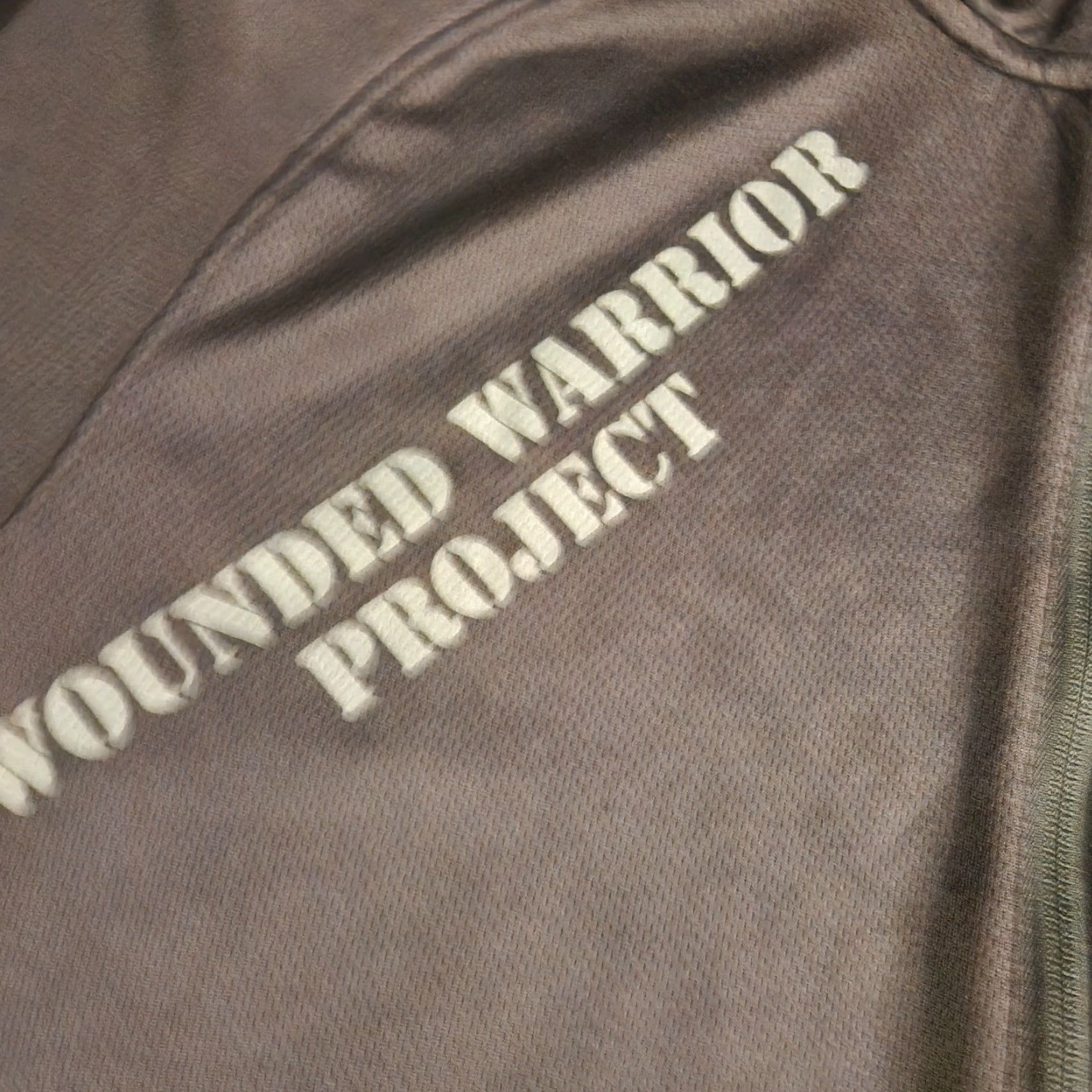 Under Armour Under Armour 1/4 Zip Pullover Men L Black Warrior HealthGear HeatGear Casual Long Sleeve Pullover Size US L / EU 52-54 / 3 - 7 Thumbnail