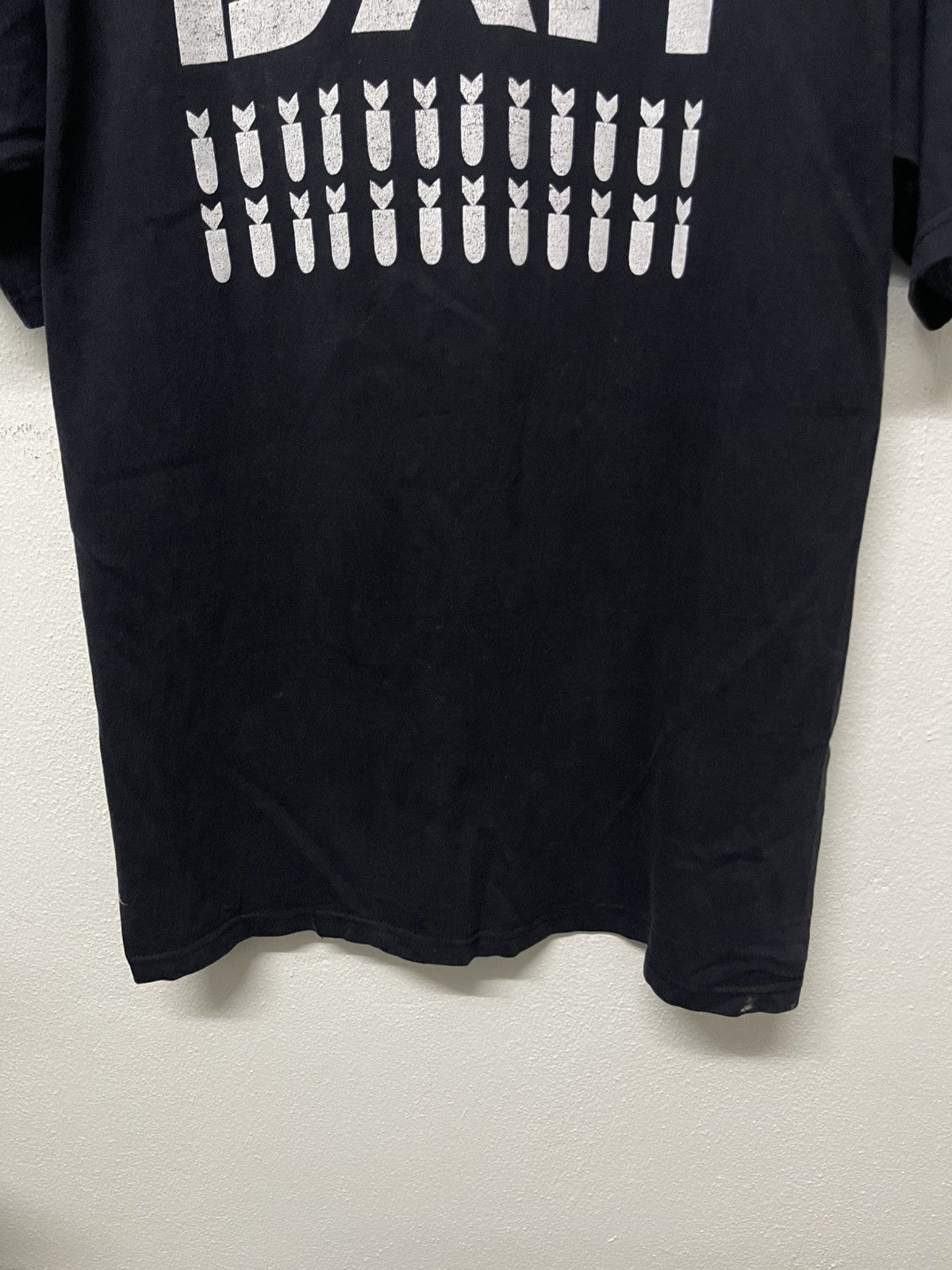 Bounty Hunter 2000s BOUNTY HUNTER SHARK DESIGN DISTRESSED Size US L / EU 52-54 / 3 - 15 Thumbnail
