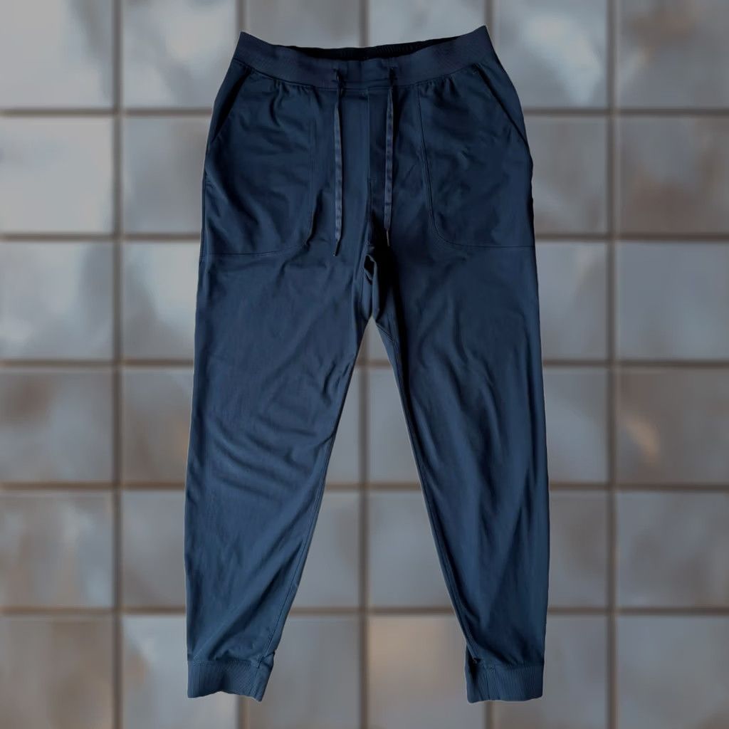 Lululemon Lululemon ABC Jogger Pants M Gray Sweatpants Regular Waist 30 in Knit Polyester Yoga Activewear Mens Size US 31 - 1 Thumbnail