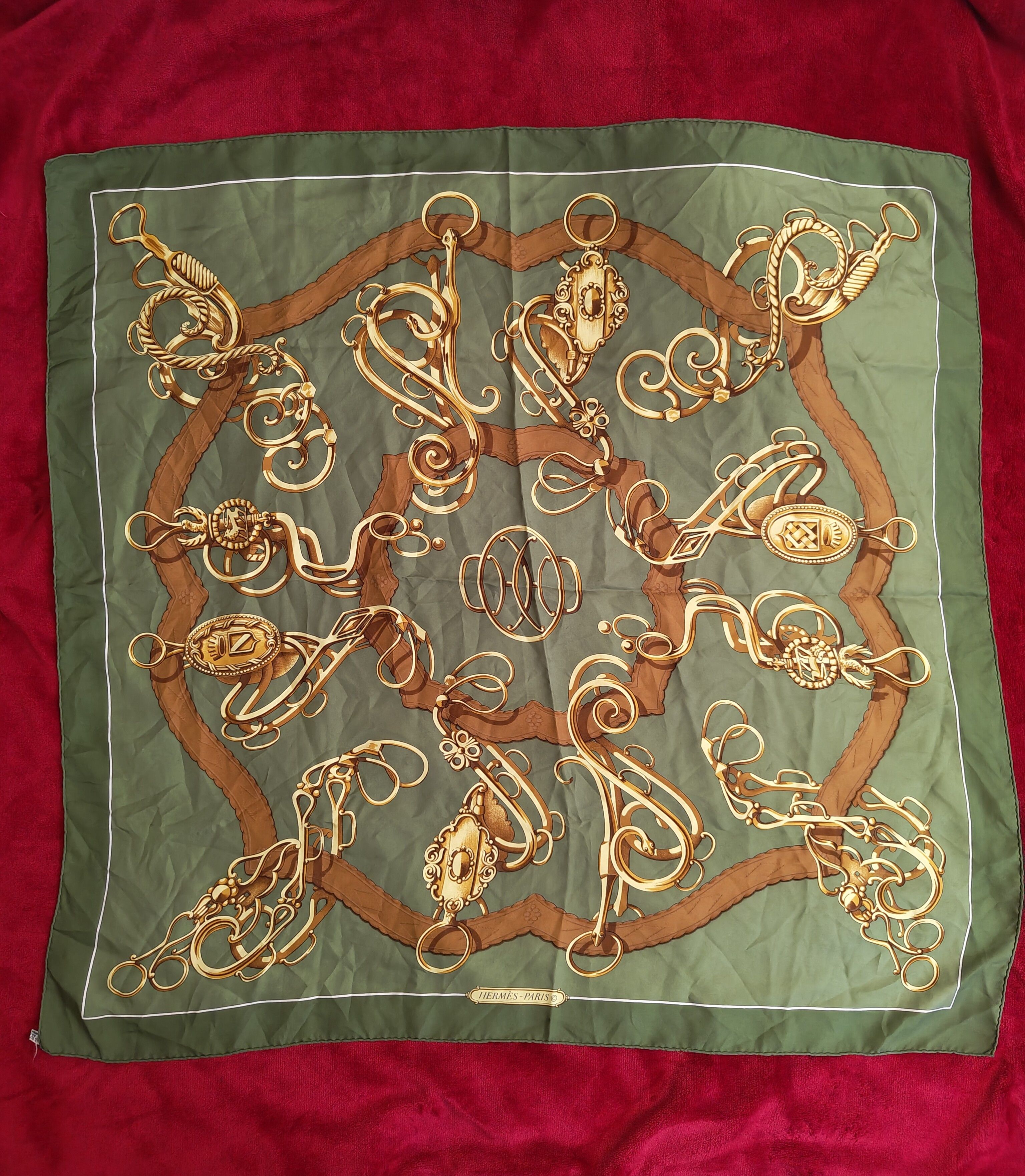Hermes Silk scarf Hermes Guillemot 1974 in green Size ONE SIZE - 1 Thumbnail