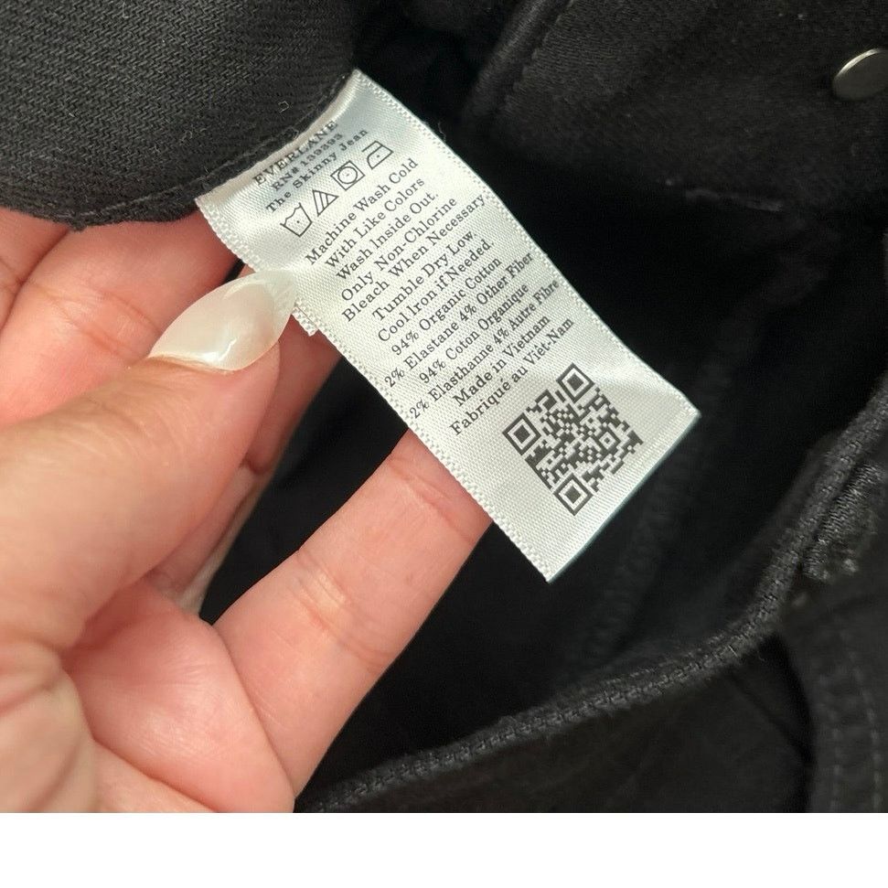 Everlane NWT Everlane Skinny Fit Performance Jean Black Size 30x32 Size US 30 / EU 46 - 6 Thumbnail
