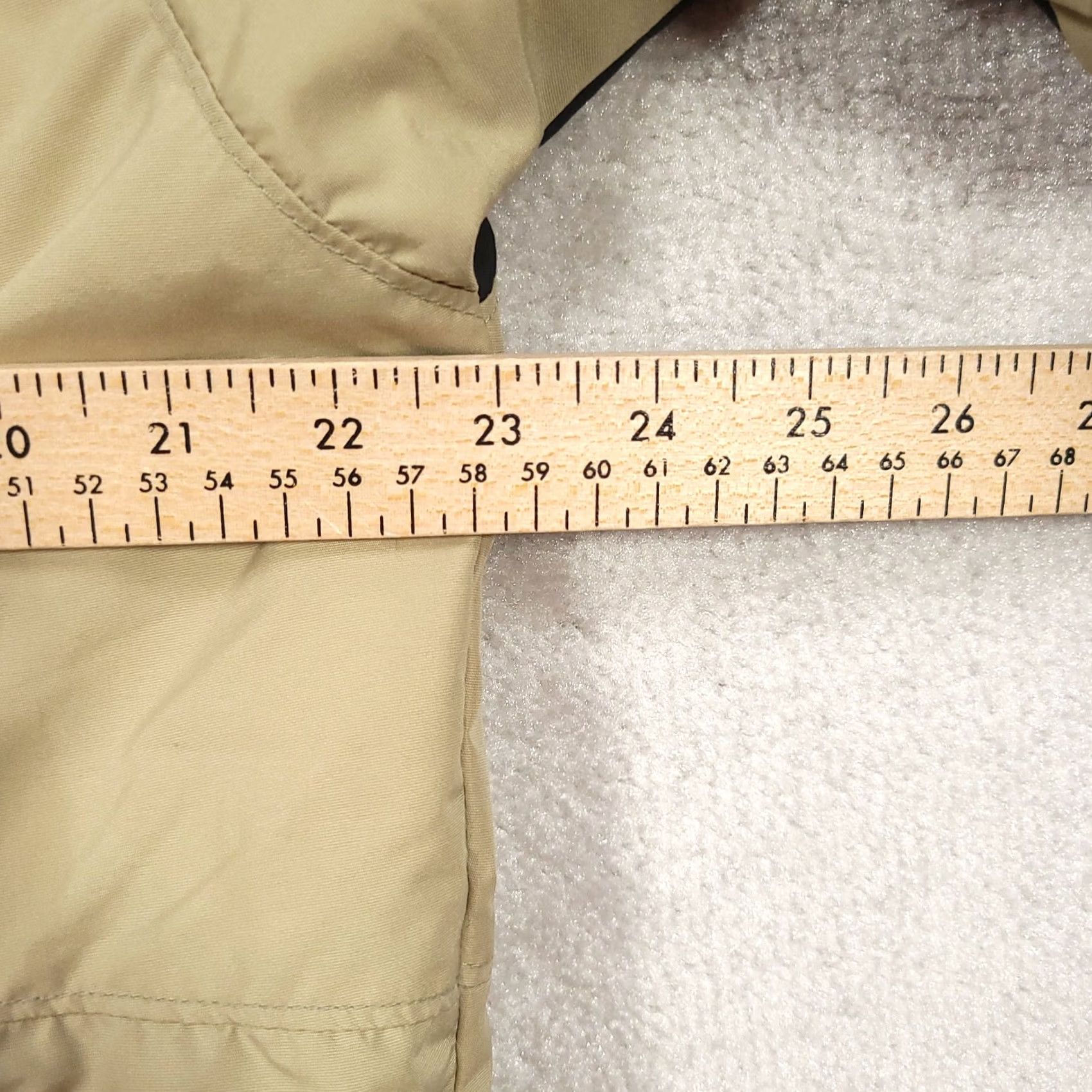 Vintage VINTAGE Columbia Coat Mens 18/20 Black Tan Winter Coat Omni-Shield Jacket Mens 18/20 ZIP Full Zip Stand-Up Collar Logo Outdoor Casual Travel Size US XXL / EU 58 / 5 - 5 Thumbnail