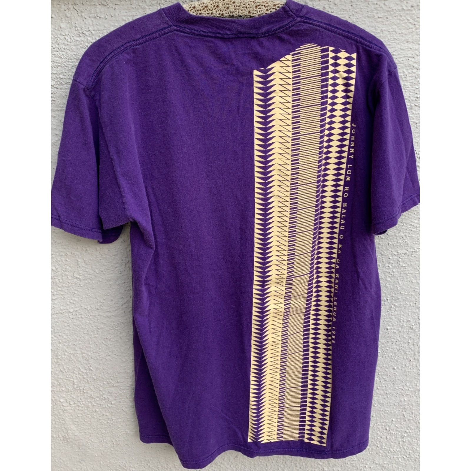 Jerzees VINTAGE Jerzees T-Shirt Men L Purple Hawaiian Graphic Print 1995 Johnny Lum Ho Hula Halau O Ka Ua Kani Lehua Hawaii Shirt Size US L / EU 52-54 / 3 - 7 Thumbnail