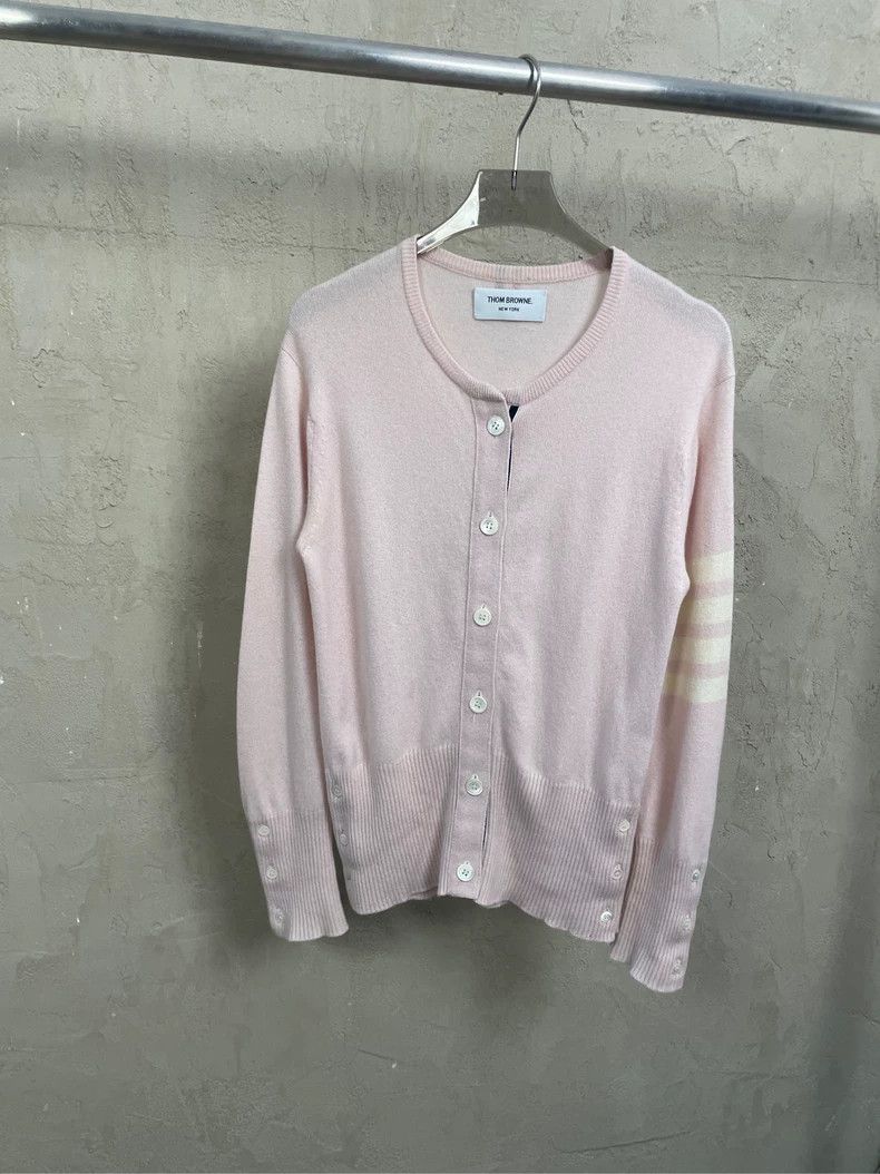 Other Thom Browne Light pink cardigan jacket Size M / US 6-8 / IT 42-44 - 1 Thumbnail