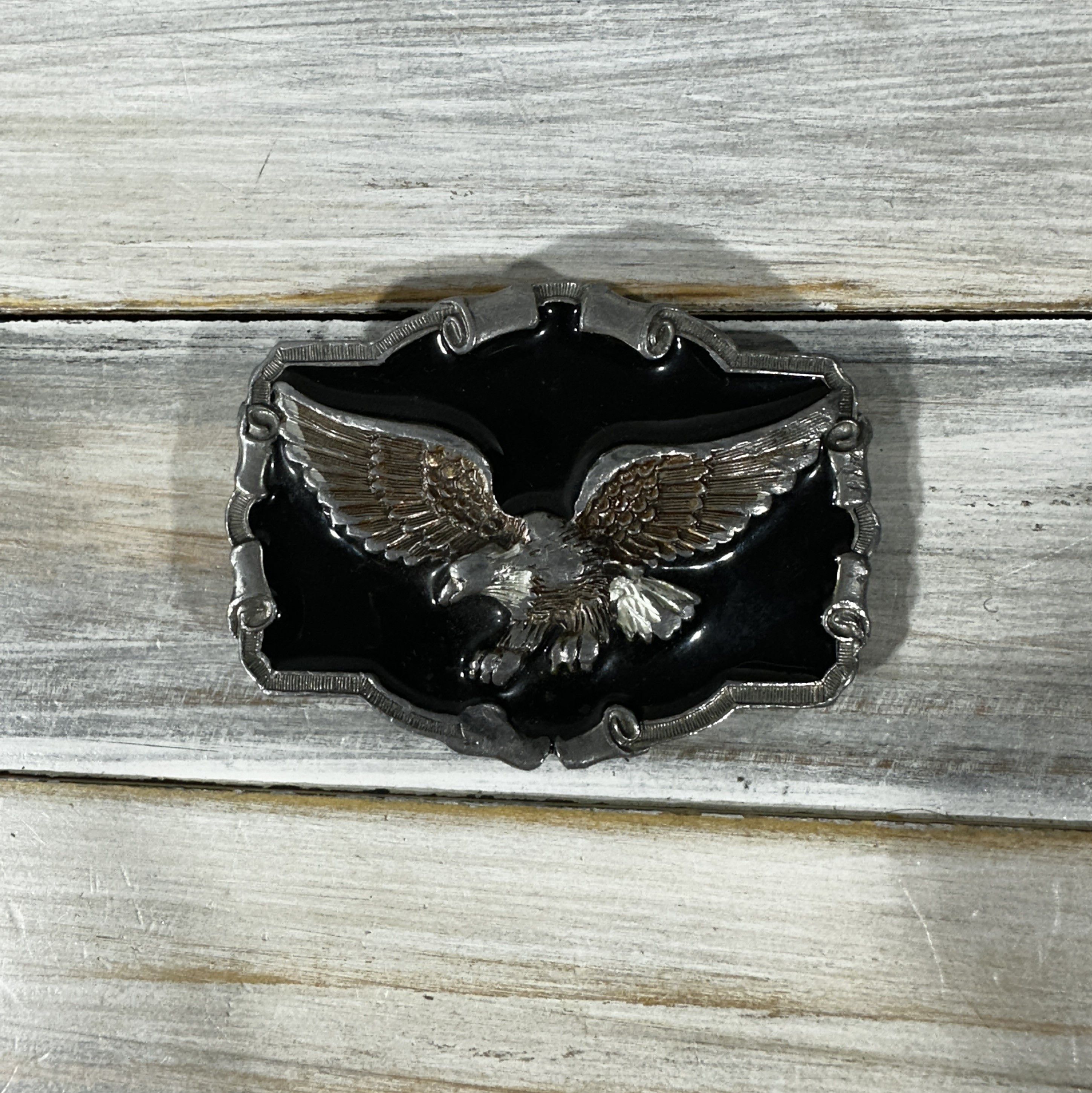 Other Vintage 1983 Eagle Belt Buckle Made In USA Black Enamel Face Size ONE SIZE - 9 Thumbnail
