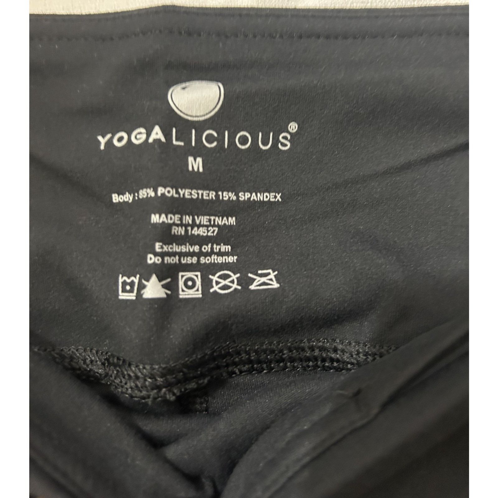Other NWT-Women's Yogalicious Crop Leggings Black-Size Medium Size 28" / US 6 / IT 42 - 7 Thumbnail