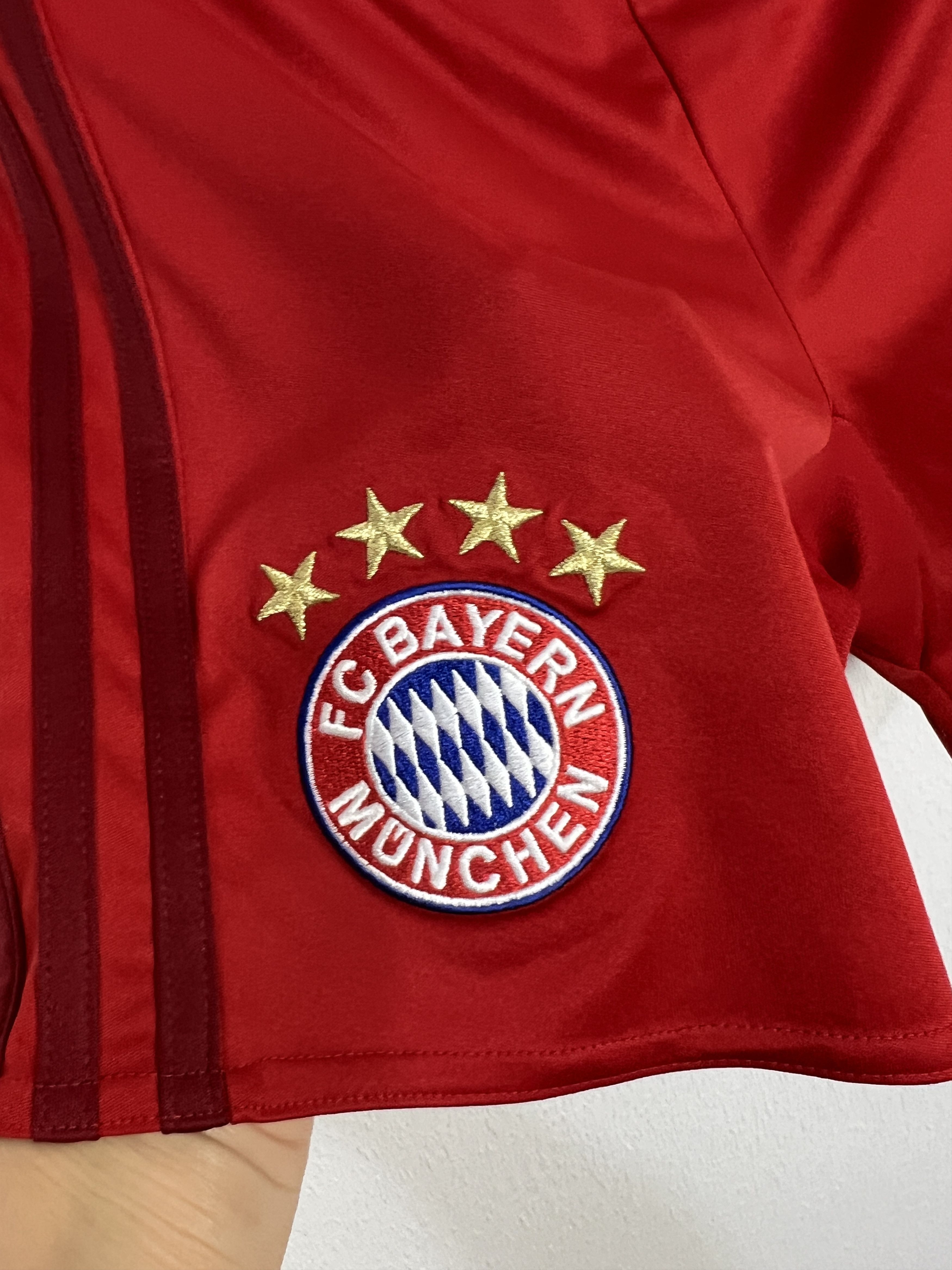 Adidas Adidas Bayern Munich Football Shorts Soccer Red Athletic S Size US 30 / EU 46 - 2 Thumbnail