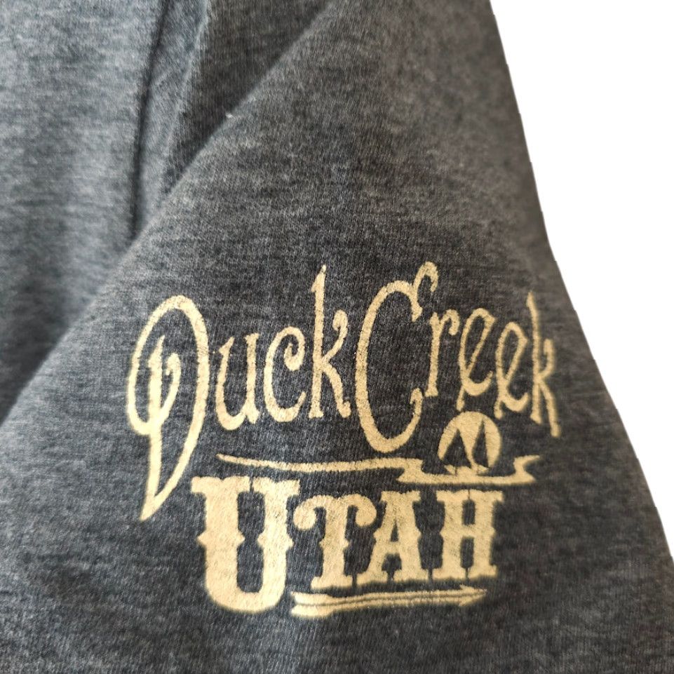 Gildan Cedar Mountain Country Store T Shirt Mens Size Medium Gray Duck Creek Utah Gildan Cotton Blend Short Sleeve Crew Neck Travel Souvenir 2010-2019 Size US M / EU 48-50 / 2 - 4 Thumbnail