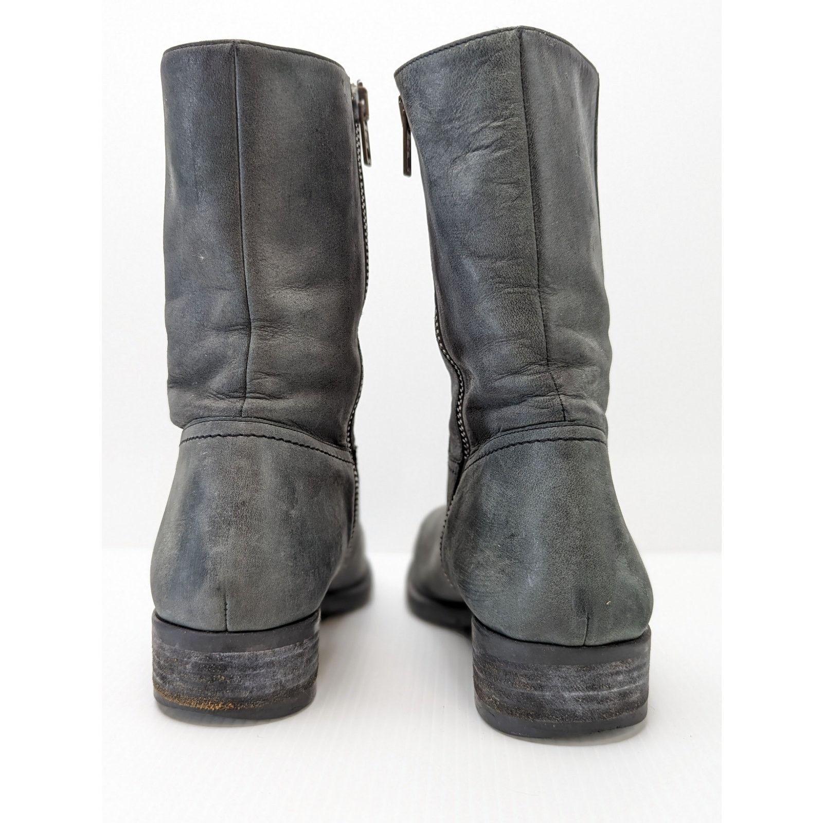 J.Crew Leather side zip heeled ankle boot sz 7 dark grey leather Size US 7 / IT 37 - 6 Thumbnail