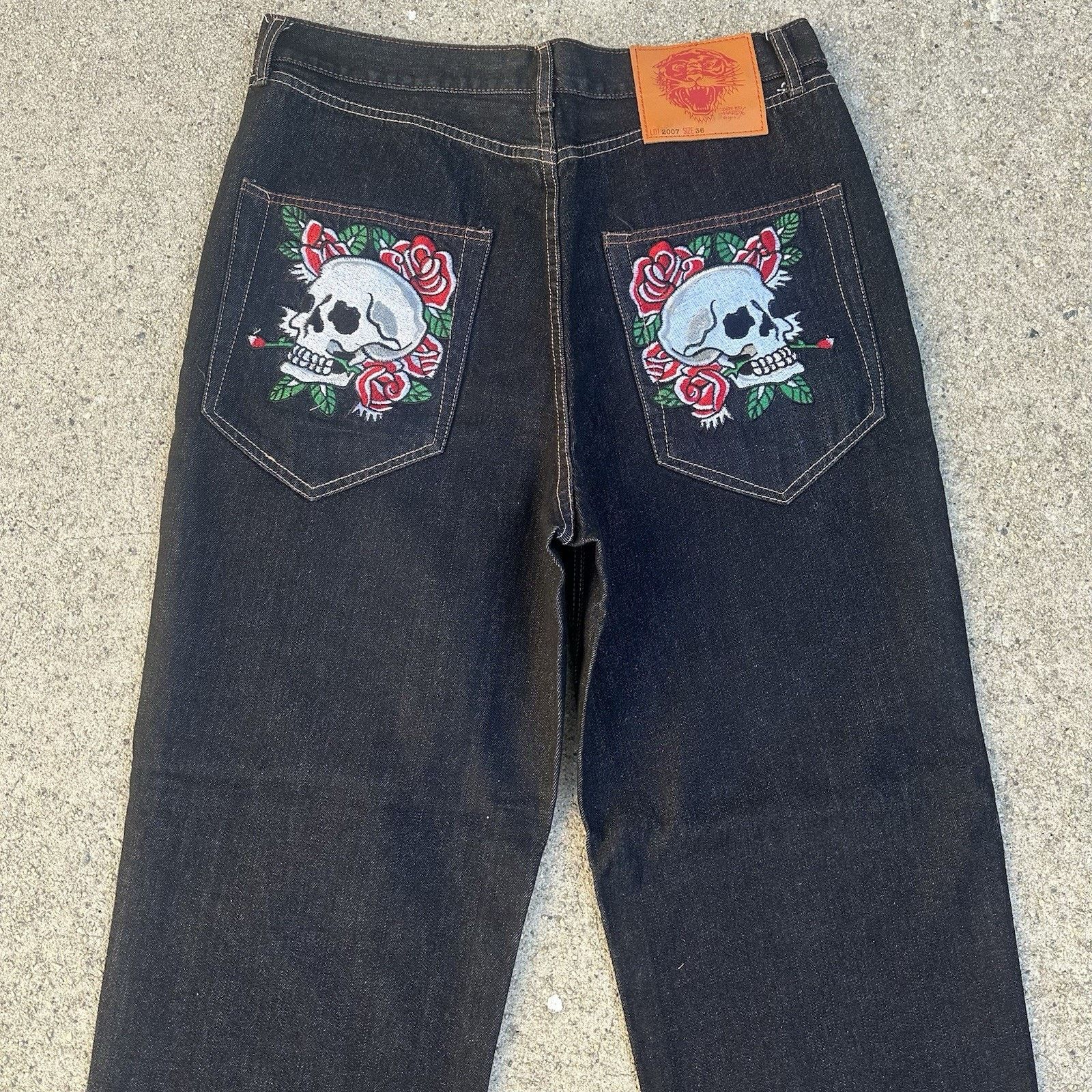Ed Hardy × Vintage Vintage Y2K Ed Hardy Skull Roses Black Denim Jeans 36x32 Size US 36 / EU 52 - 1 Thumbnail