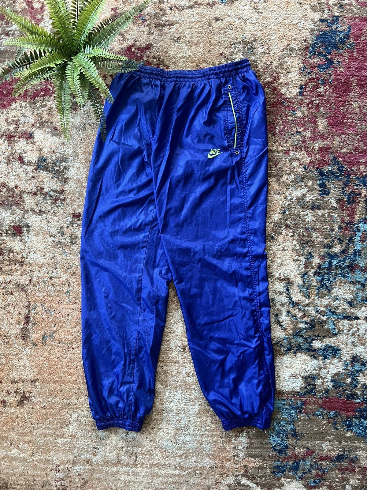 Vintage 🔮90’s NIKE RETRO TRACK Y2K SWOOSH LOGO PANTS Size US 32 / EU 48 - 1 Thumbnail