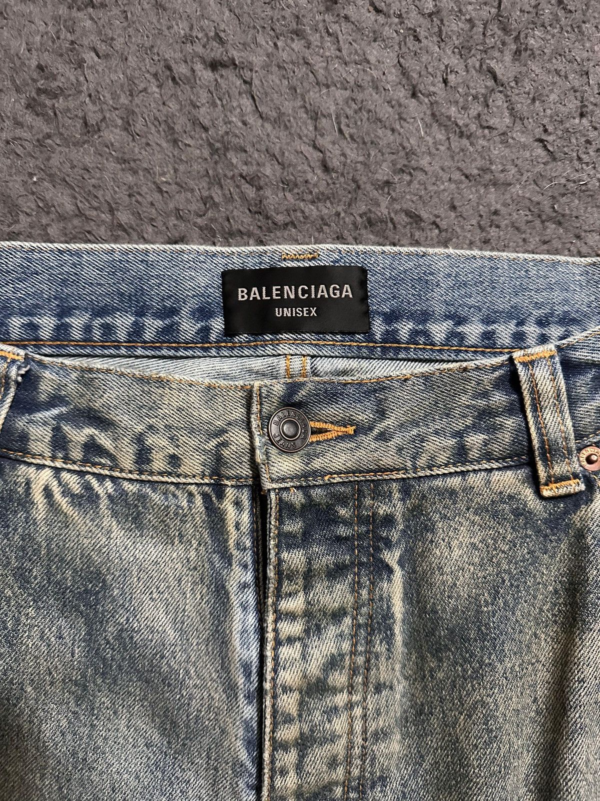 Balenciaga Winter 22 wax baggy jeans Size US 34 / EU 50 - 5 Thumbnail