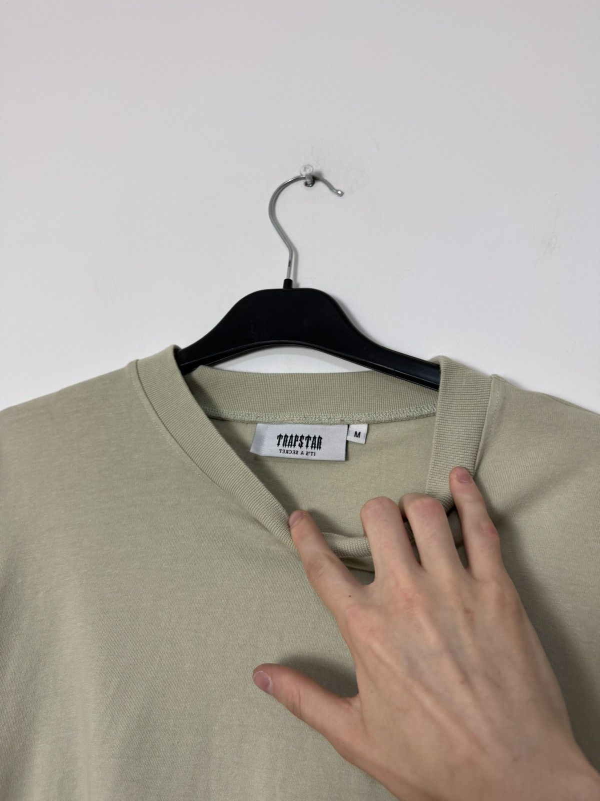 Trapstar London Trapstar london beige logo tee streetwear drill style Size US M / EU 48-50 / 2 - 5 Thumbnail