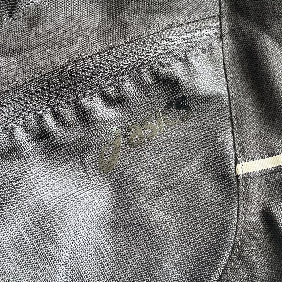 Asics × Vintage BLACK Y2K ASICS OVERSIZED CROSSBODY Size ONE SIZE - 14 Thumbnail