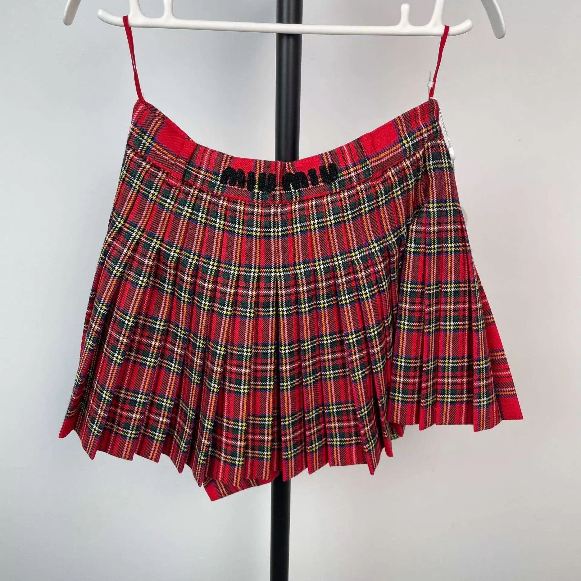 Miu Miu MIU MIU women's Wool Pleated Skirt 38 Color Blocked Size 26" / US 2 / IT 38 - 2 Thumbnail