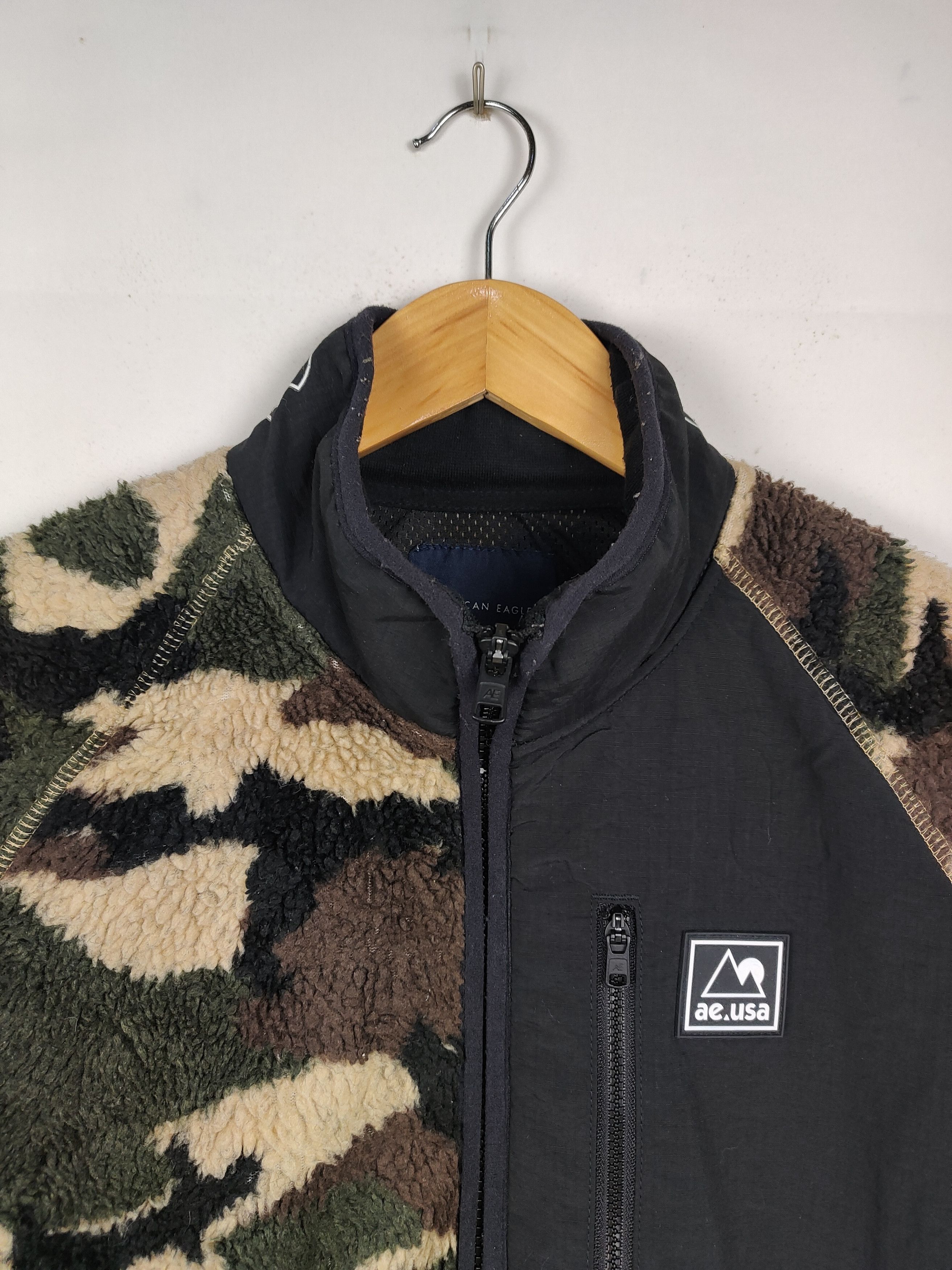 American Eagle Outfitters American Eagle Camo Deepile Fleece Zipper Jacket Size US S / EU 44-46 / 1 - 2 Thumbnail