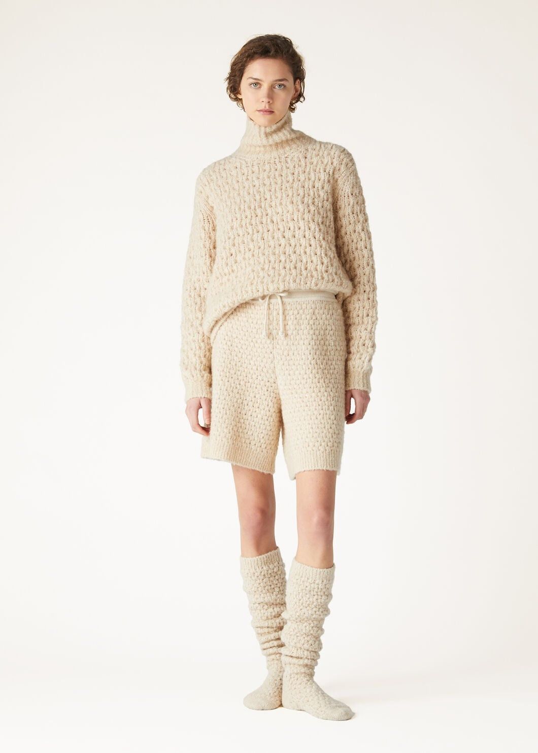 Loro Piana o1w1db10825 FAO4523 Cocooning Turtleneck Sweater in Beige Size XS / US 0-2 / IT 36-38 - 2 Thumbnail