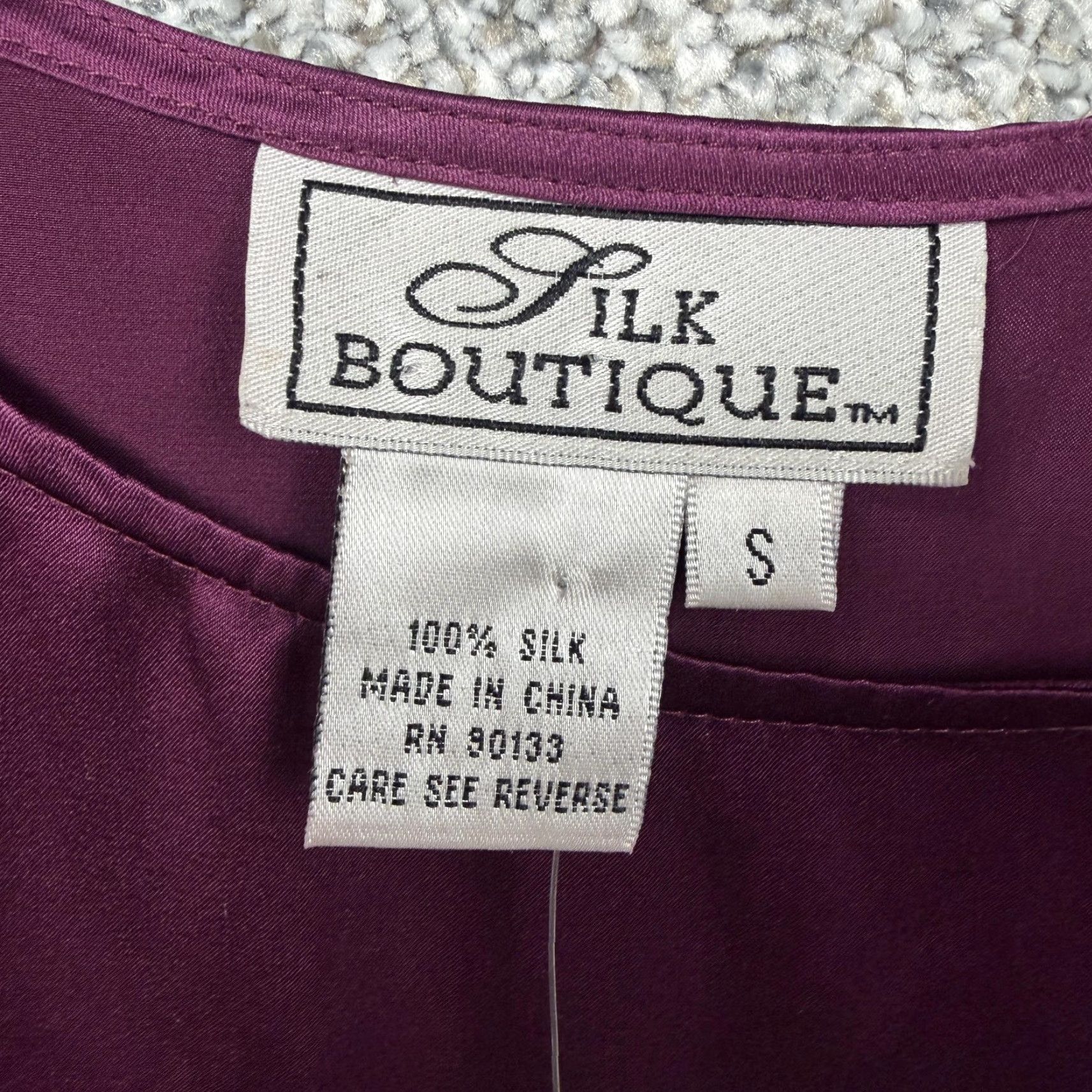 Vintage VINTAGE Y2K Silk Boutique Tank Top Cami S Satin Layering Office Siren Whimsigoth Size S / US 4 / IT 40 - 4 Thumbnail