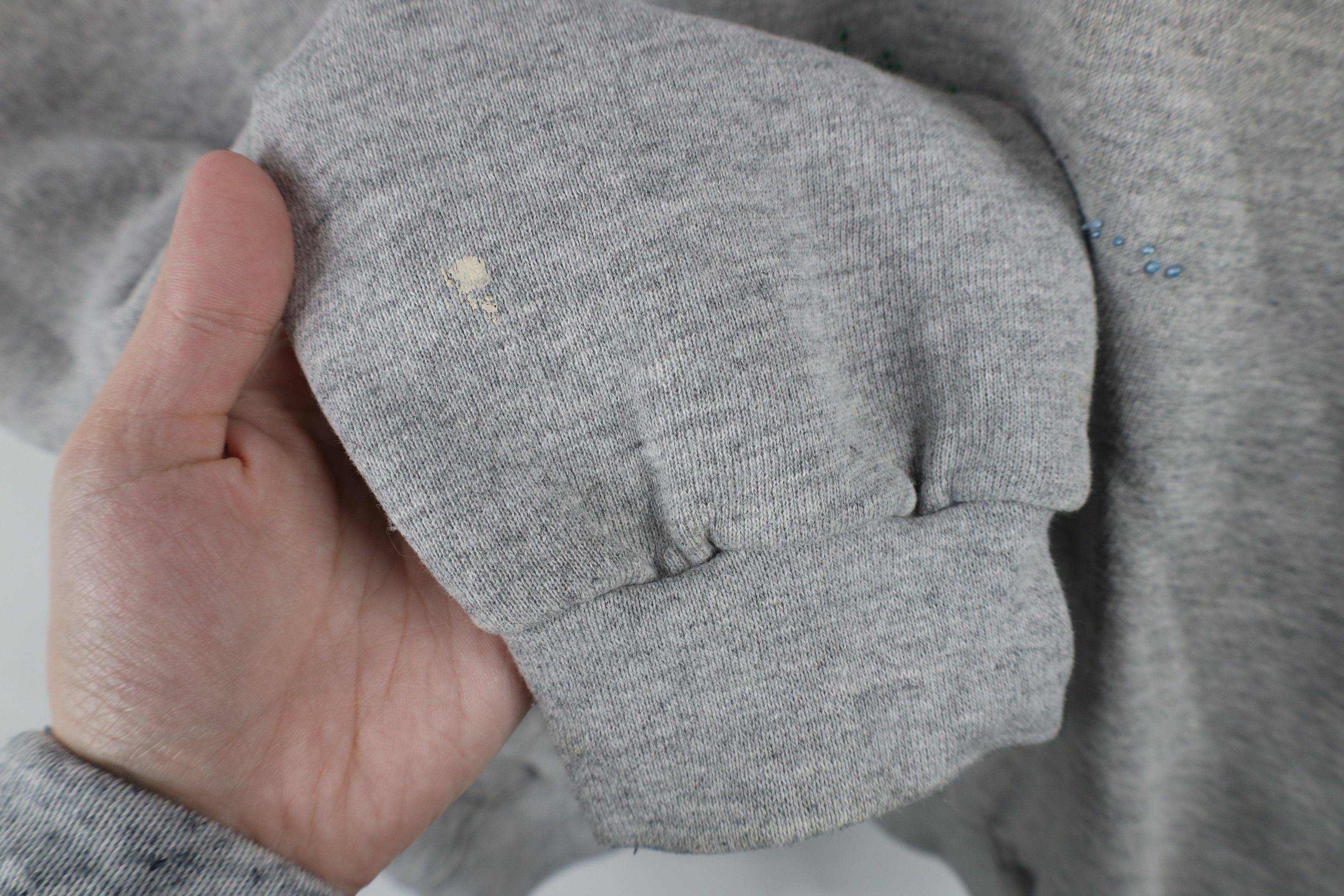 Vintage Vintage 90s Streetwear Puff Paint Dot Nature Wolf Hoodie USA Size US XL / EU 56 / 4 - 9 Thumbnail