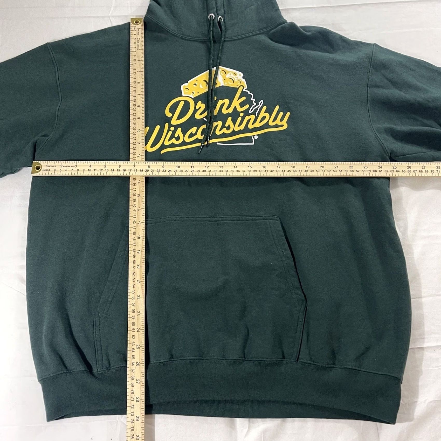 Gildan Drink Wisconsinbly 2XL Hoodie Sweatshirt Green Nike? Size US XXL / EU 58 / 5 - 2 Thumbnail