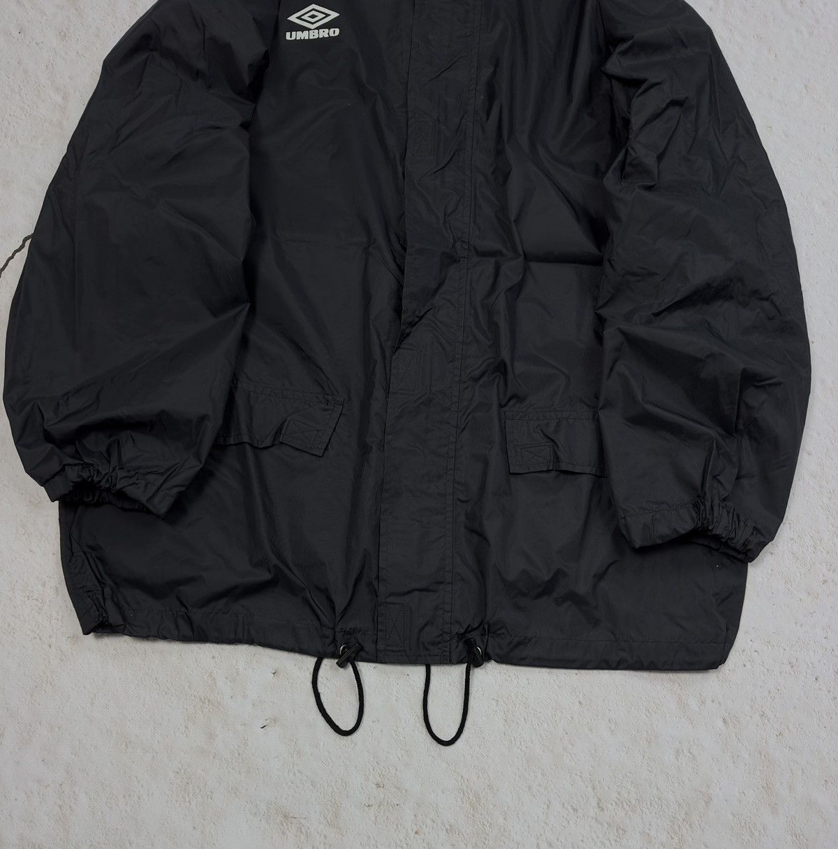 Other Vintage Umbro Y2K avantgarde streetwear nylon jacket Size US XL / EU 56 / 4 - 3 Thumbnail