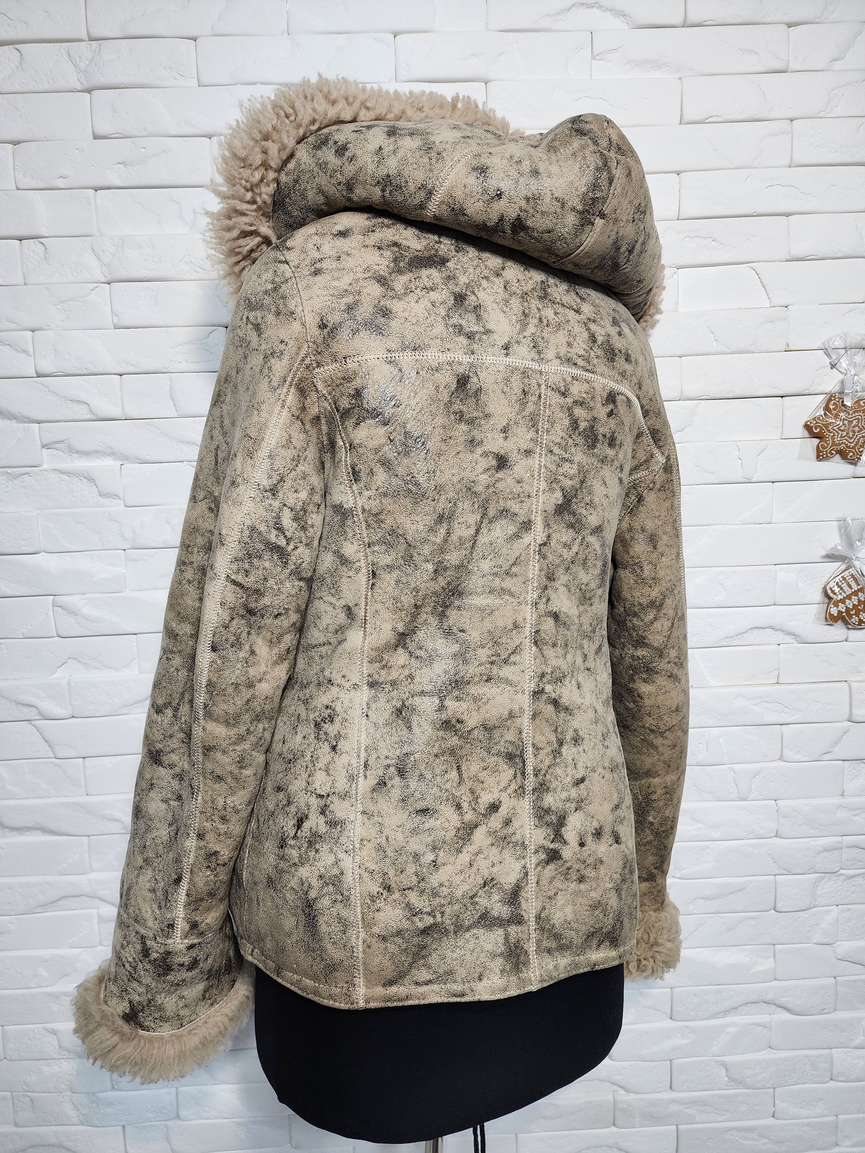 Furla Brown Sheepskin Coat: Women's Fur Hooded Winter Jacket Size L / US 10 / IT 46 - 5 Thumbnail