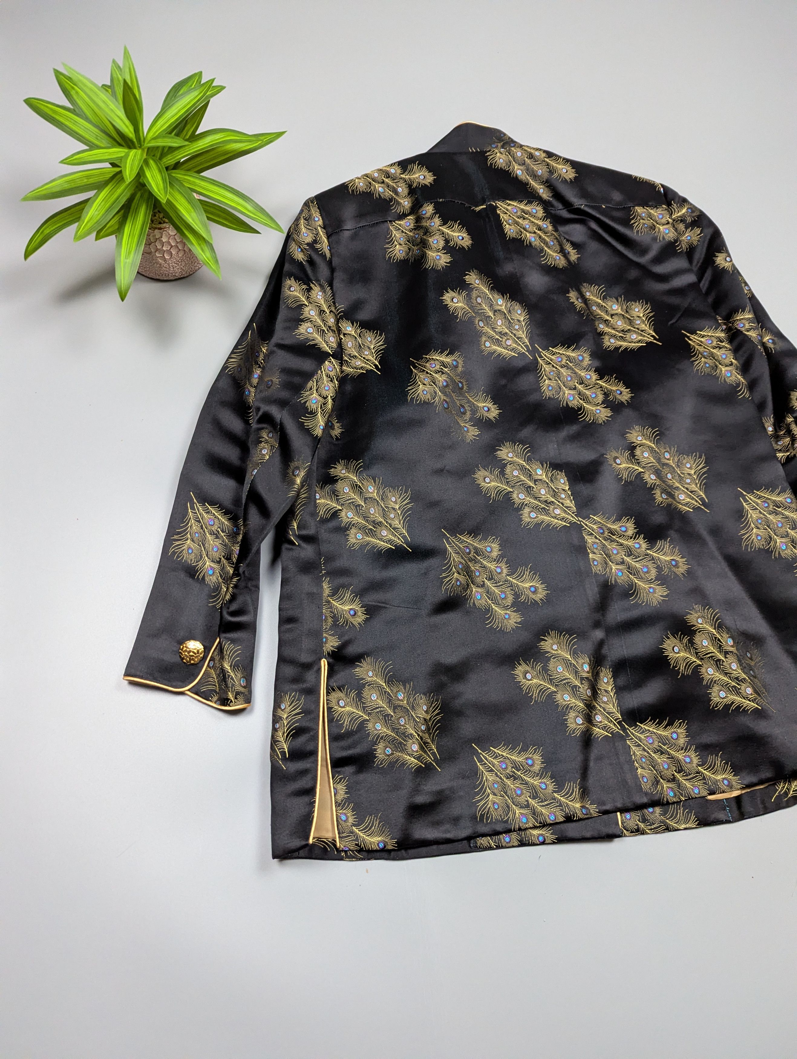 Vintage Vintage Satin Peacock Blazer Black Gold Handmade Size L Size L / US 10 / IT 46 - 17 Thumbnail