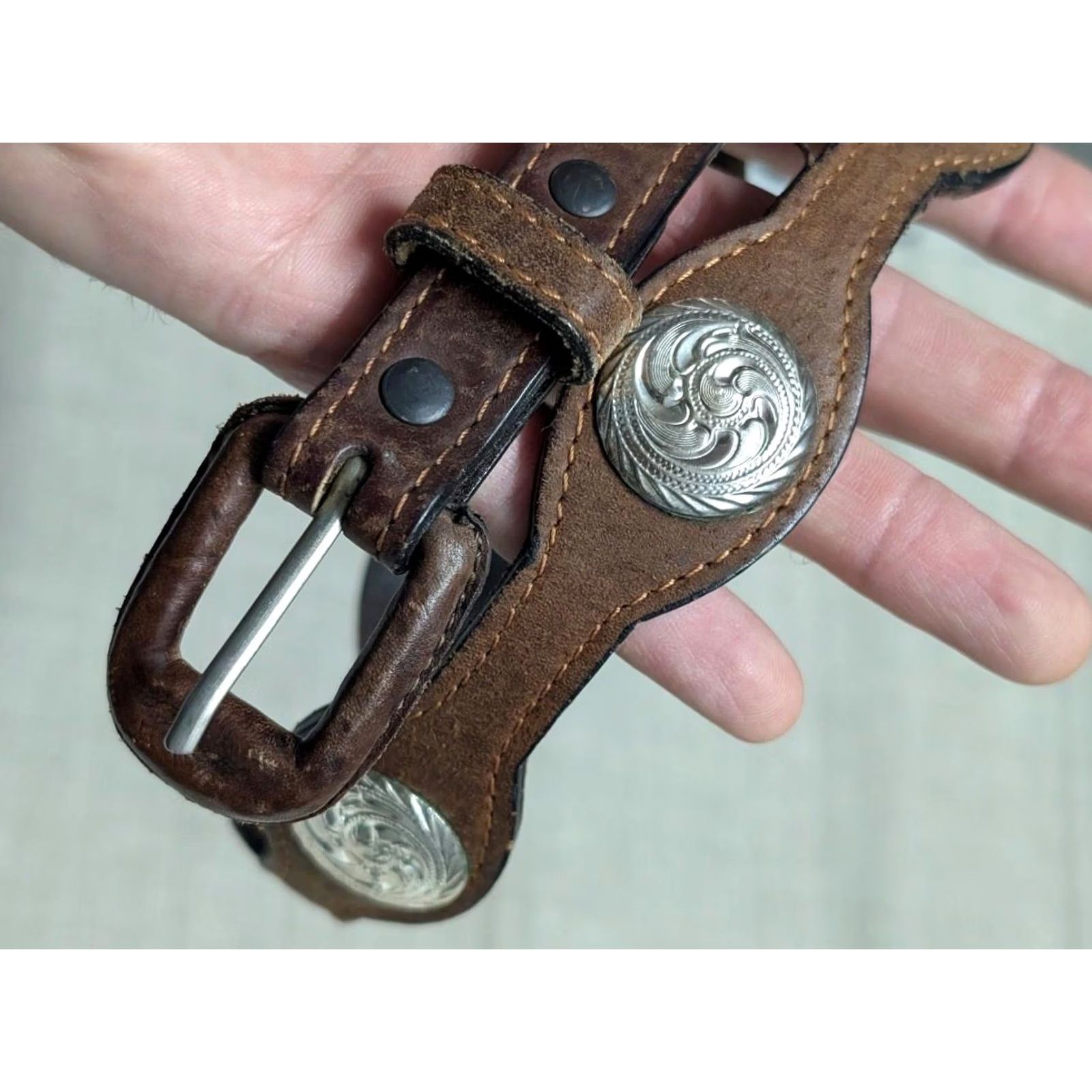Vintage VINTAGE CONCHO buckle belt WESTERN handcrafted 26 brown COWHIDE leather COWBOY belt Women Size ONE SIZE - 3 Thumbnail