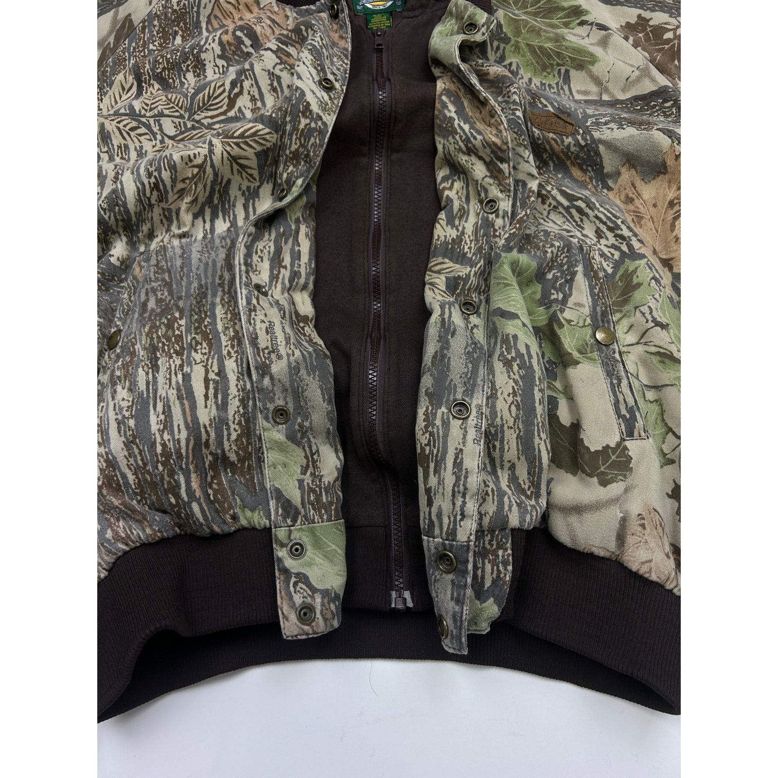 Vintage Cabelas Real Tree Camo Quilted Lined Insulated Jacket Size L Size US L / EU 52-54 / 3 - 5 Thumbnail
