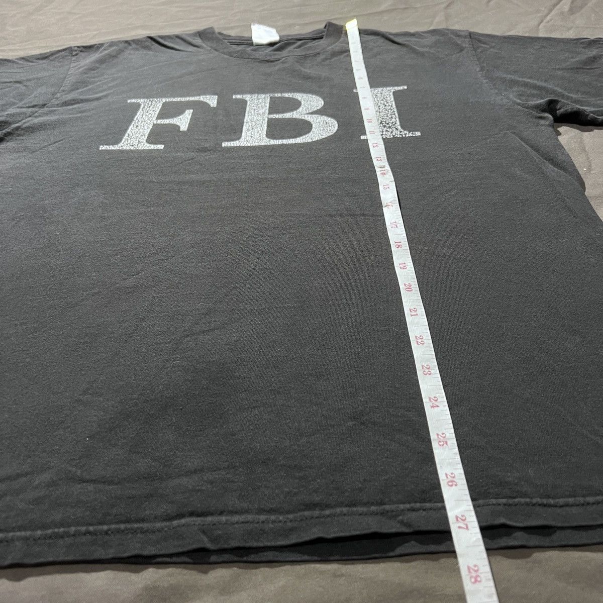 Vintage Vintage Y2K FBI Promo Tee Faded graphic streetwear Size US L / EU 52-54 / 3 - 6 Thumbnail