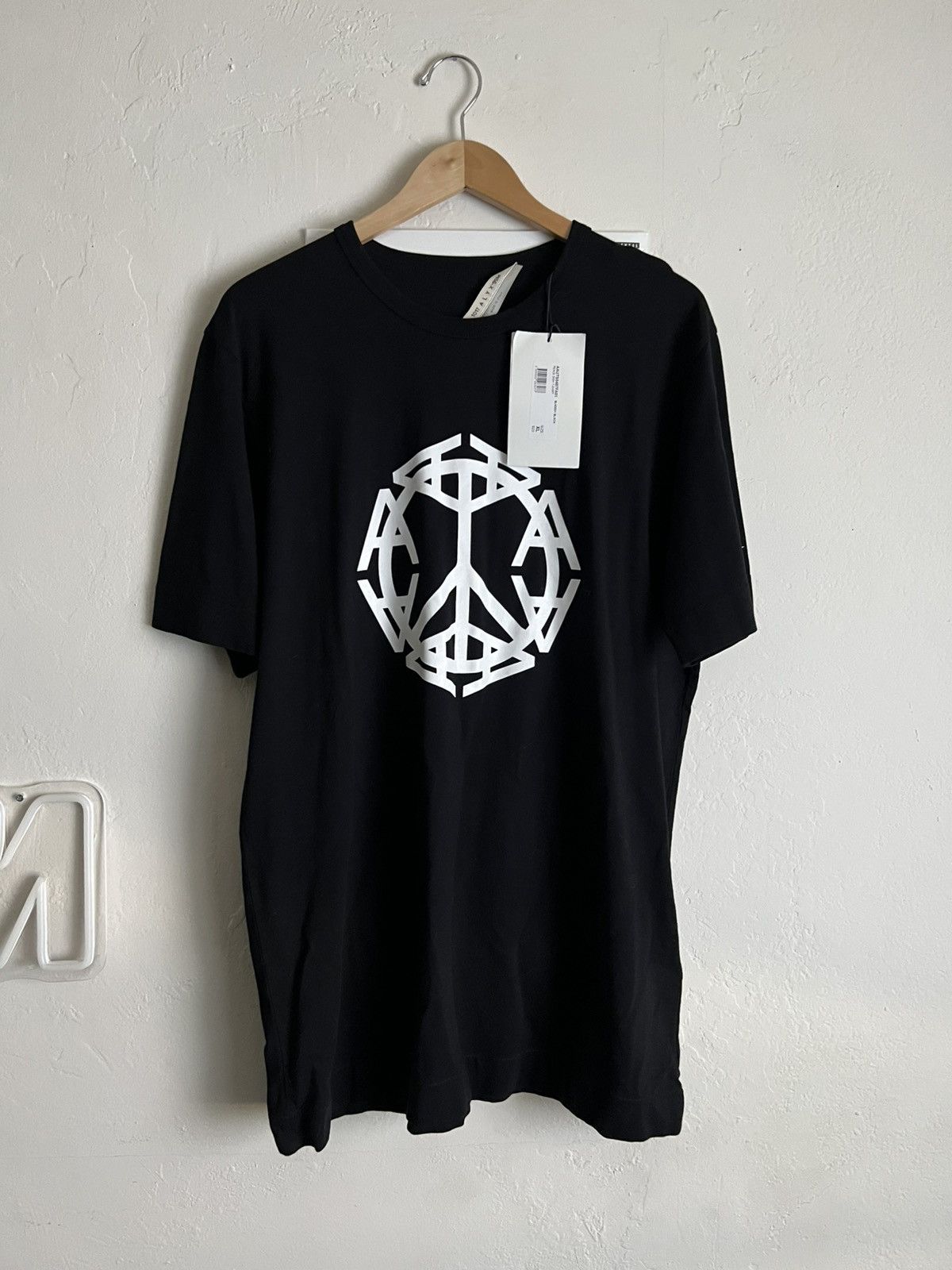 1017 ALYX 9SM × Alyx New w/ tags ALYX Peace Sign Tee Size US XL / EU 56 / 4 - 3 Thumbnail