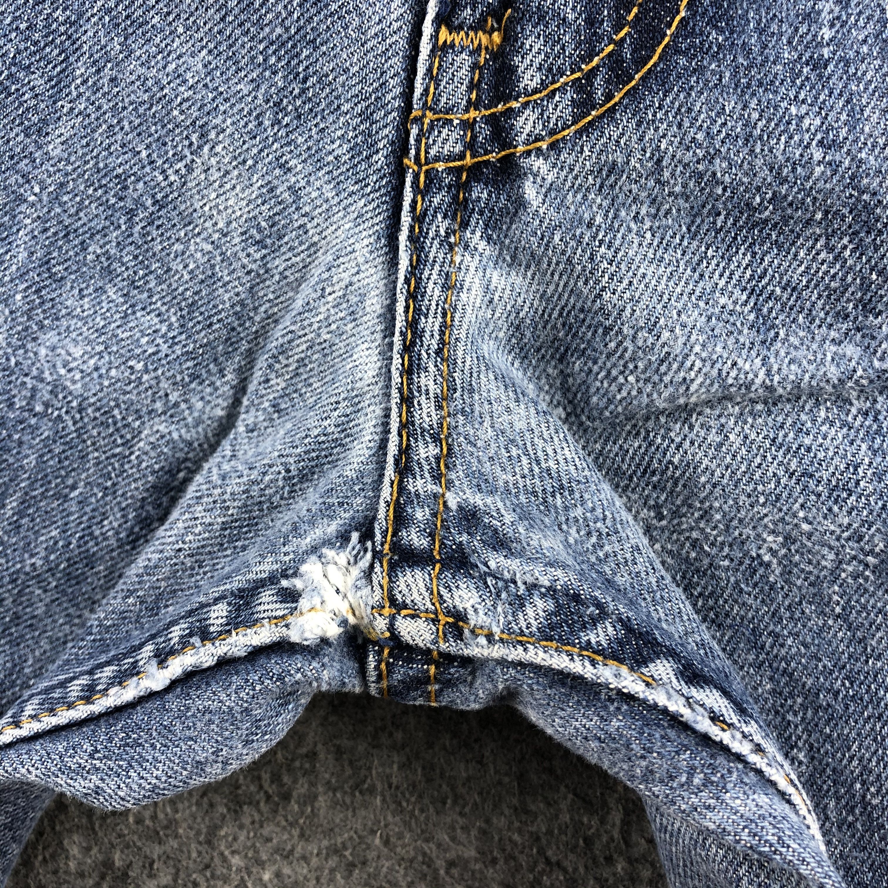 Levi's Vintage 90s Blue Wash Levis 506 Jeans-J1885 Size US 33 - 9 Thumbnail